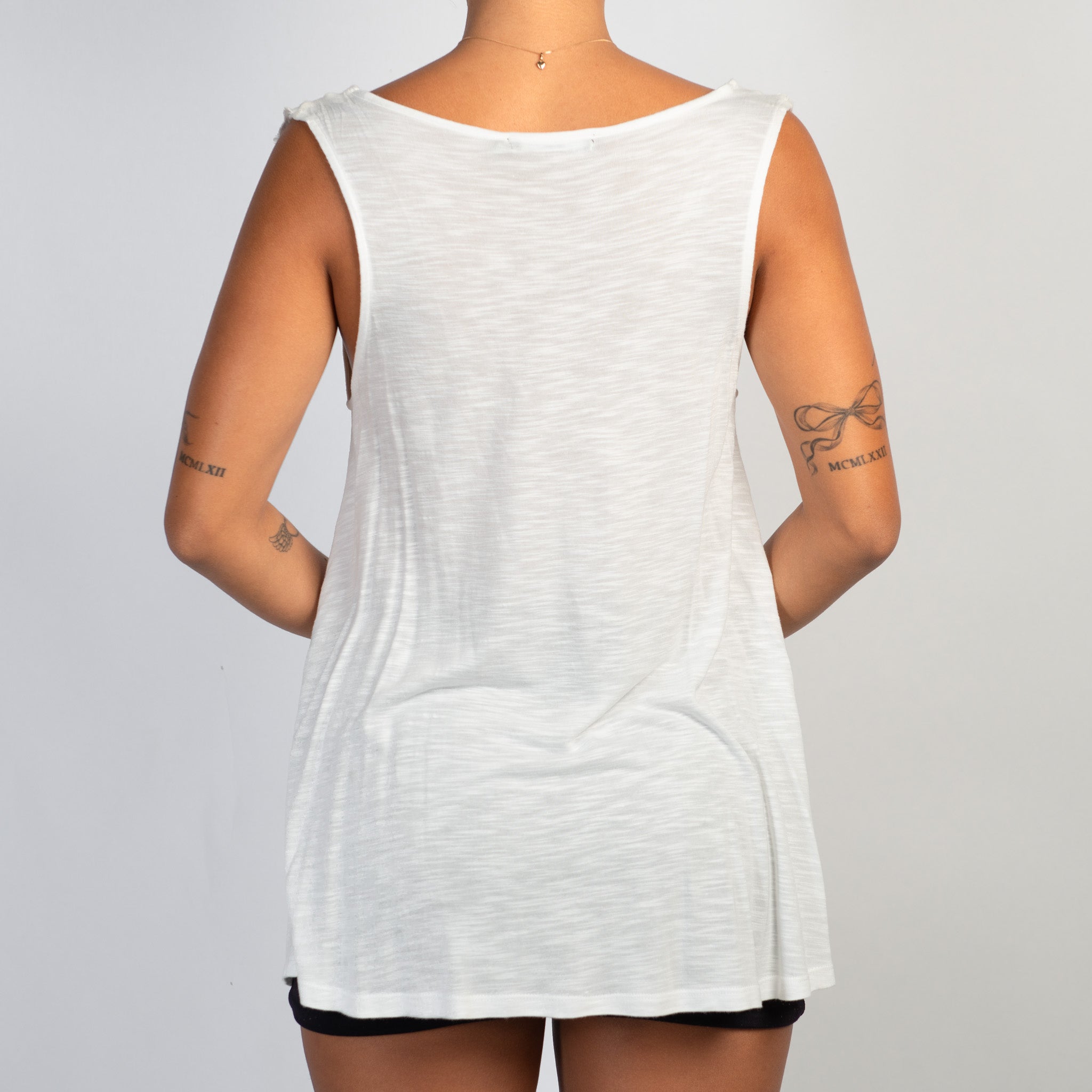WHITE RUFFLE TUNIC