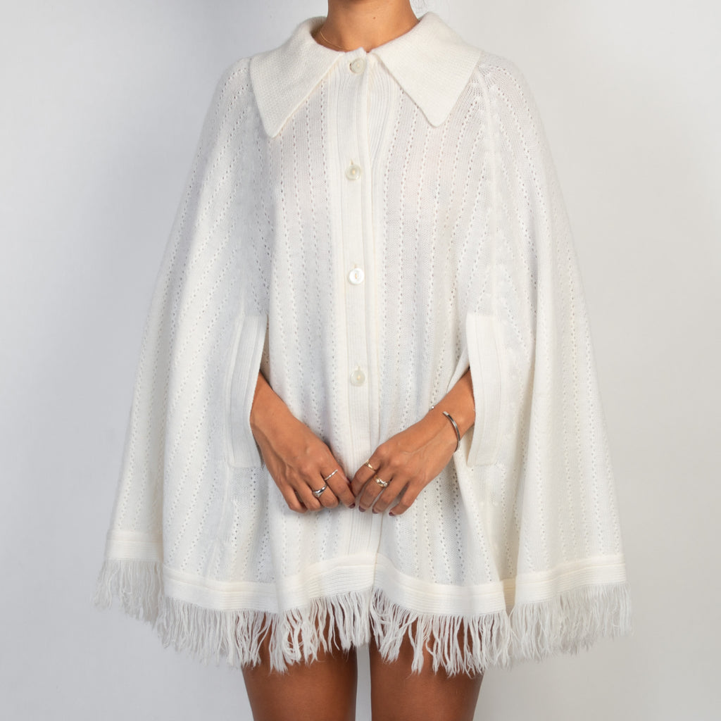 CREAM KNIT PONCHO