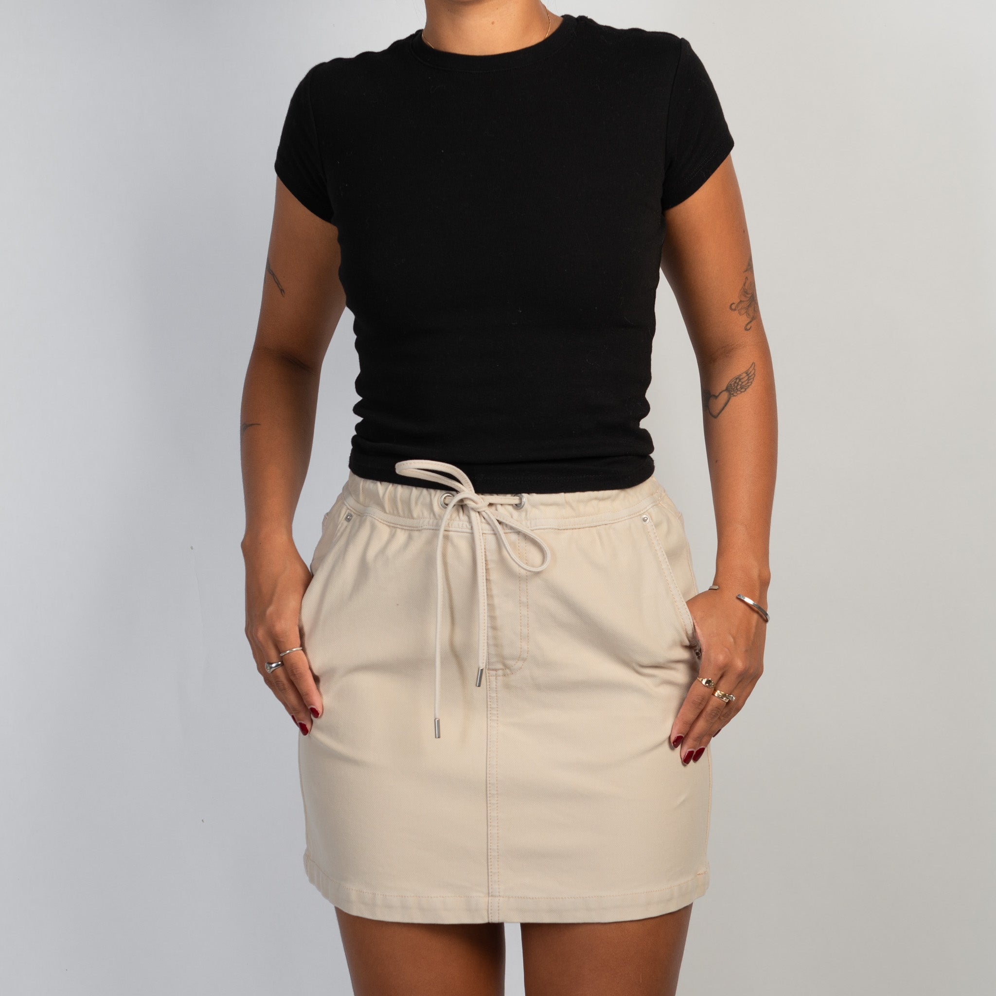 BEIGE DRAWSTRING MINI SKIRT