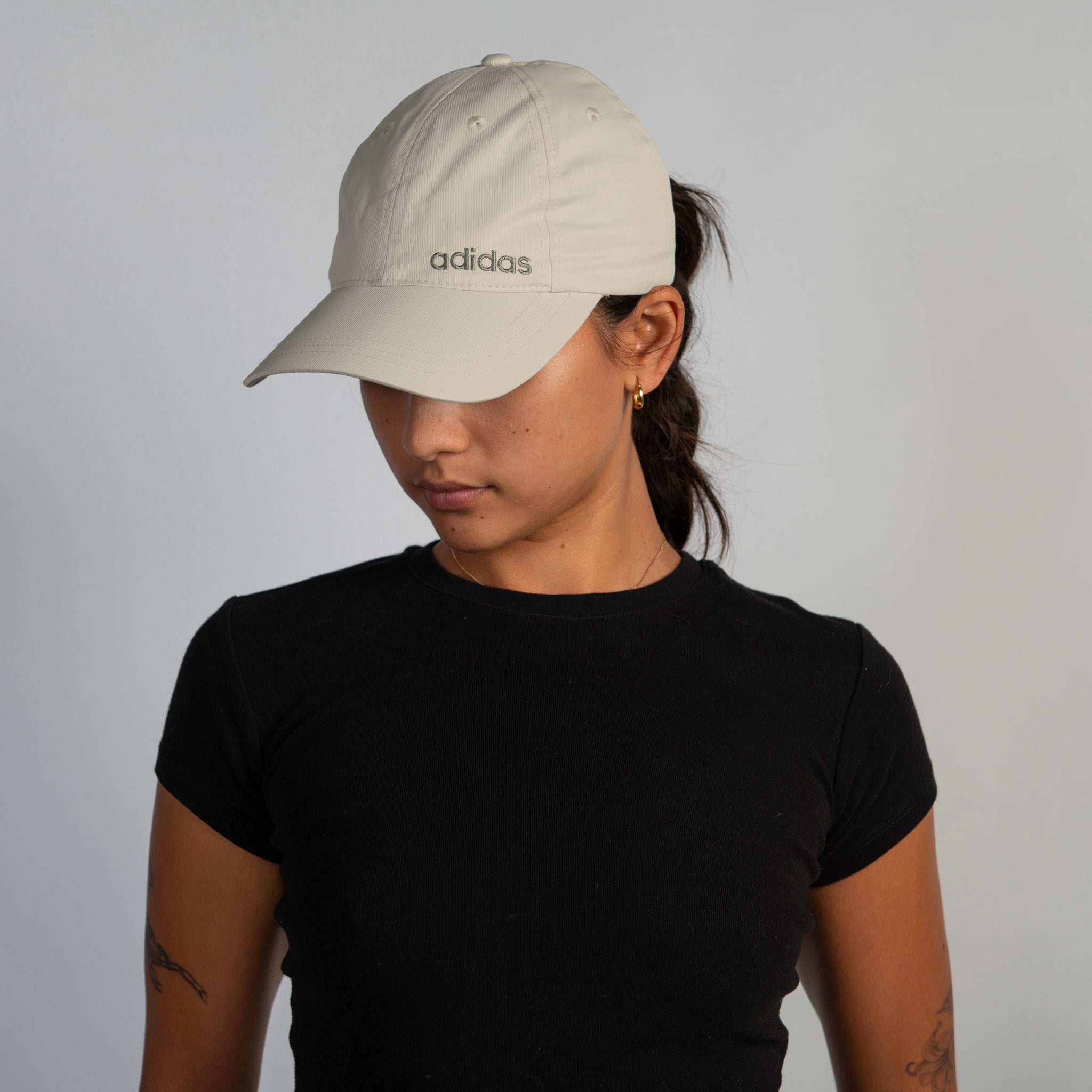 BEIGE ADIDAS CAP