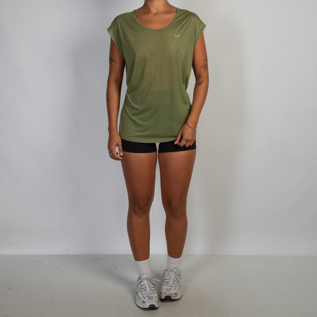 GREEN SHEER TEE