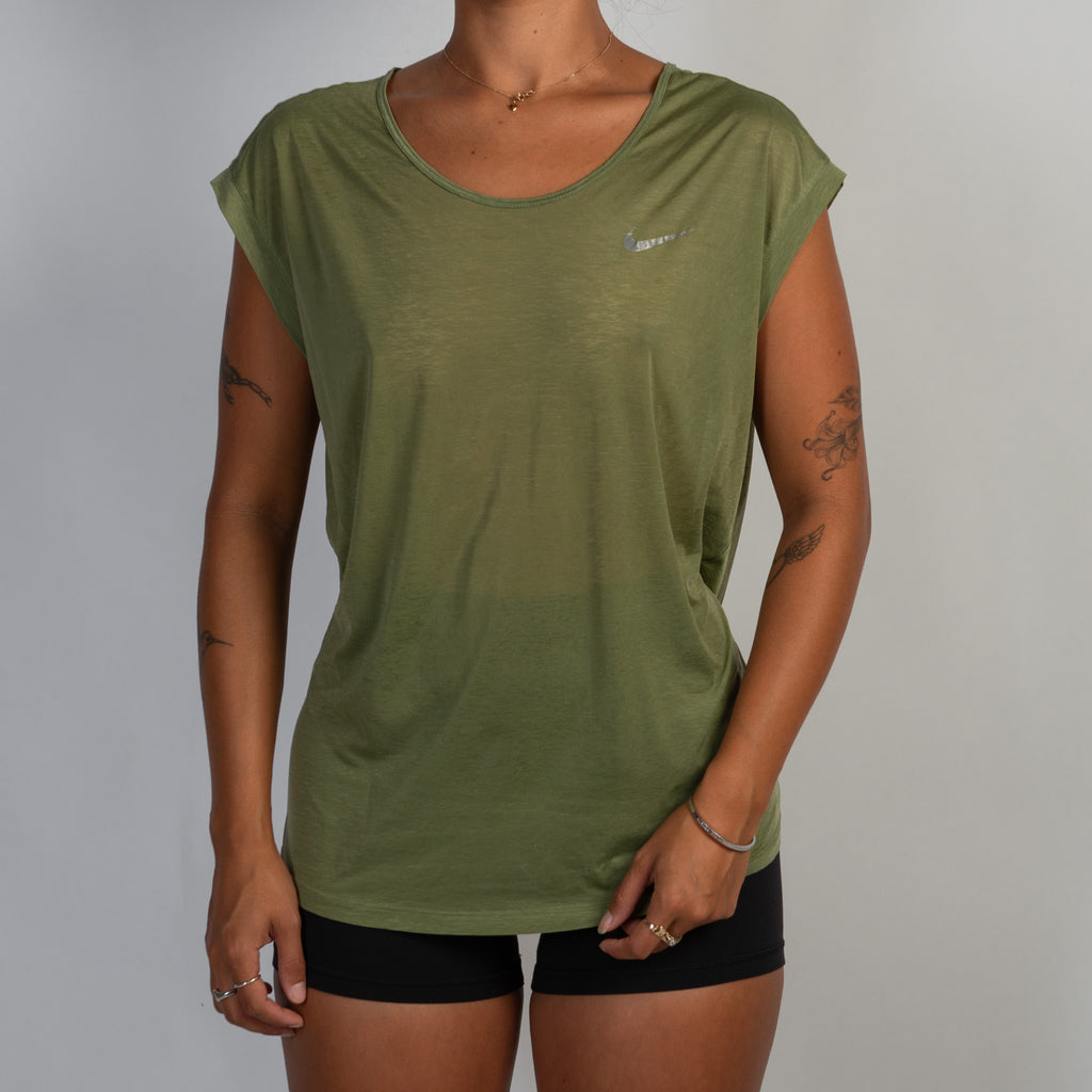 GREEN SHEER TEE