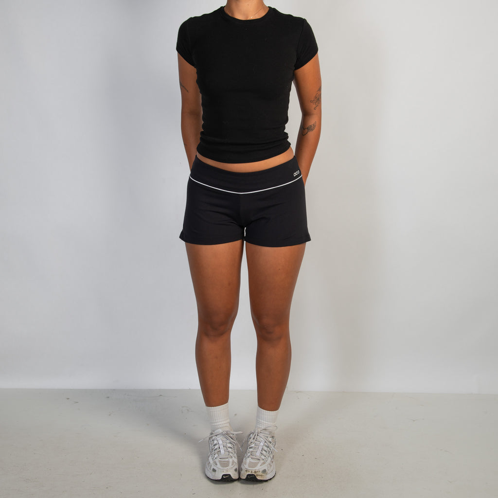 BLACK KICK SHORTS