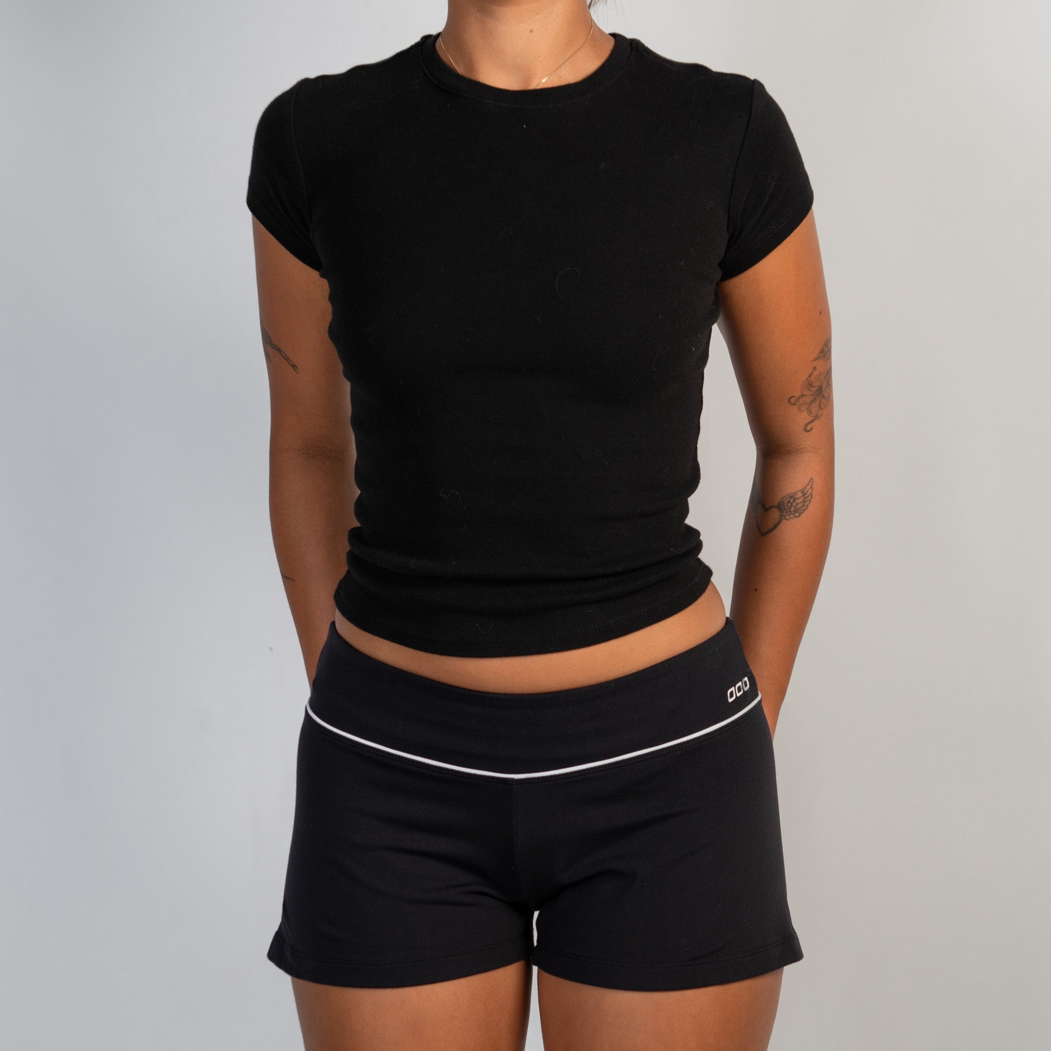 BLACK KICK SHORTS