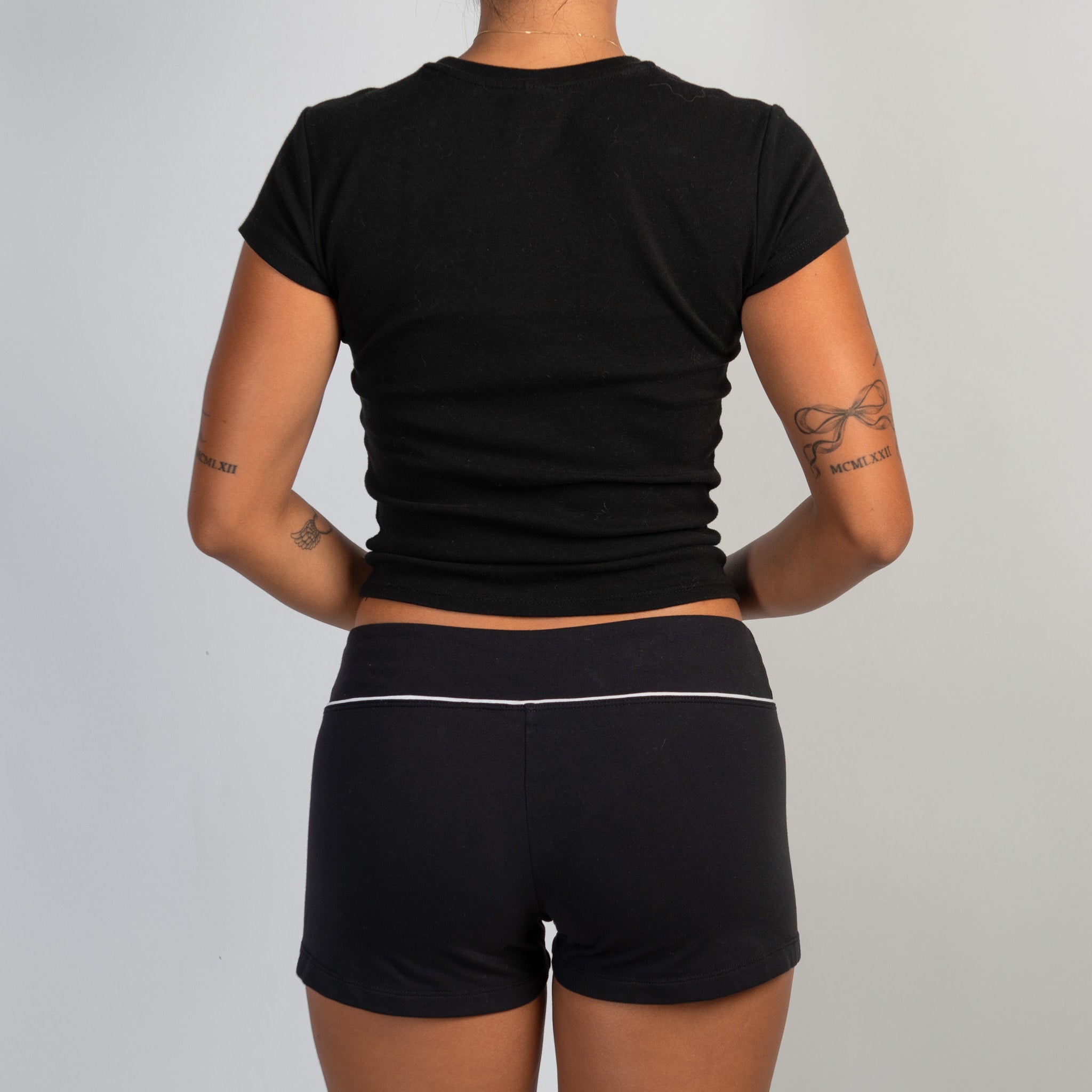 BLACK KICK SHORTS
