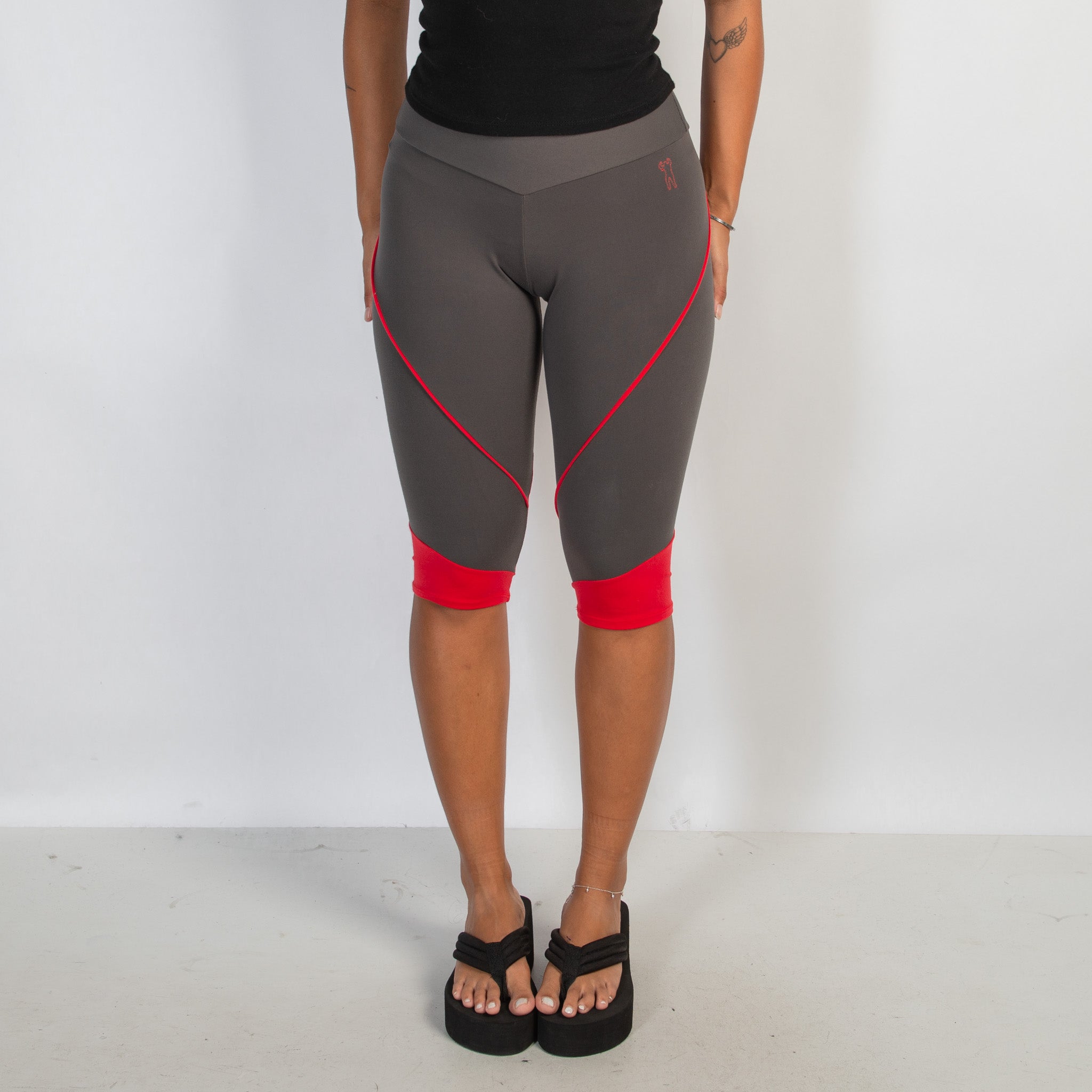 KHAKI CAPRI TIGHTS