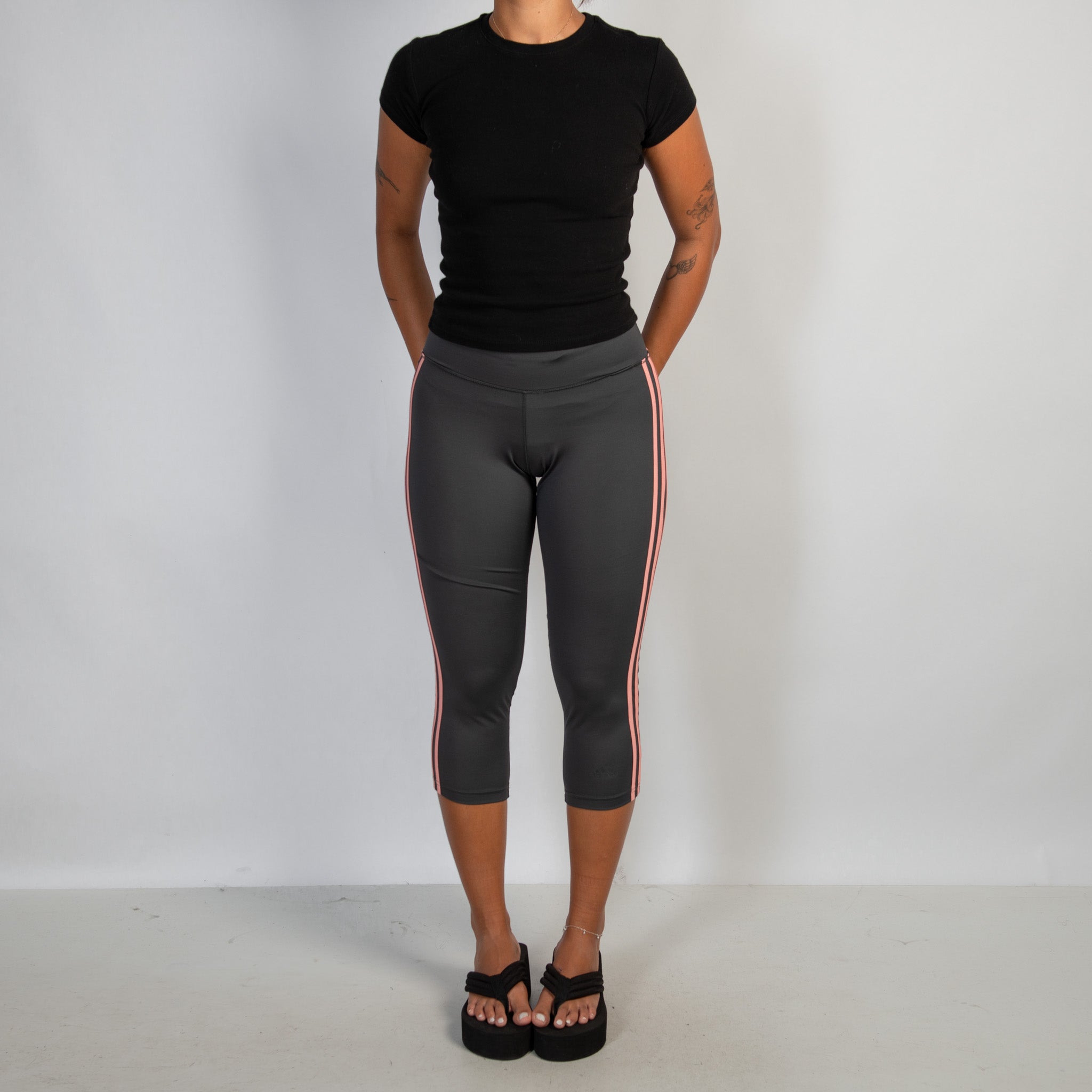 SLATE GREY CAPRI TIGHTS