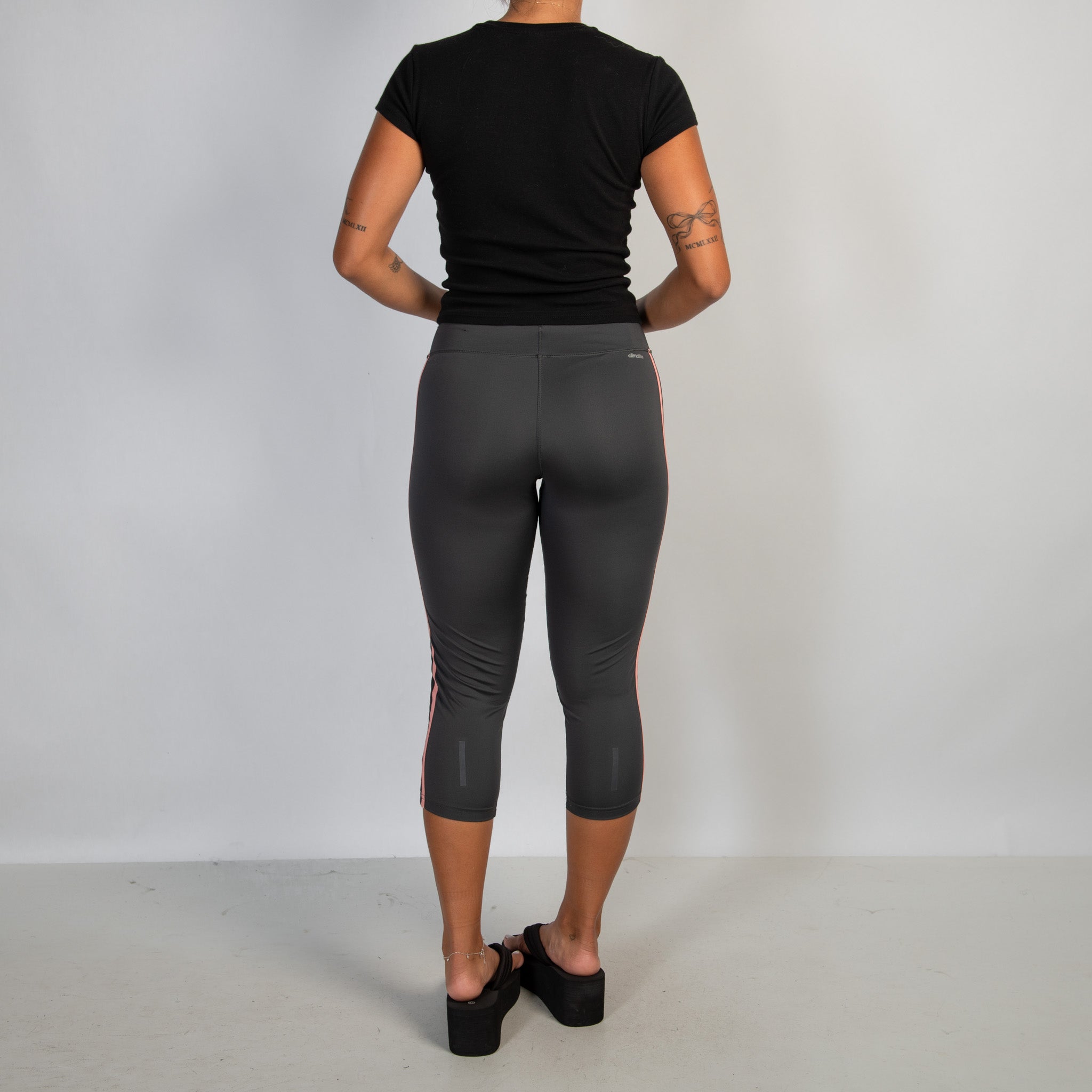 SLATE GREY CAPRI TIGHTS