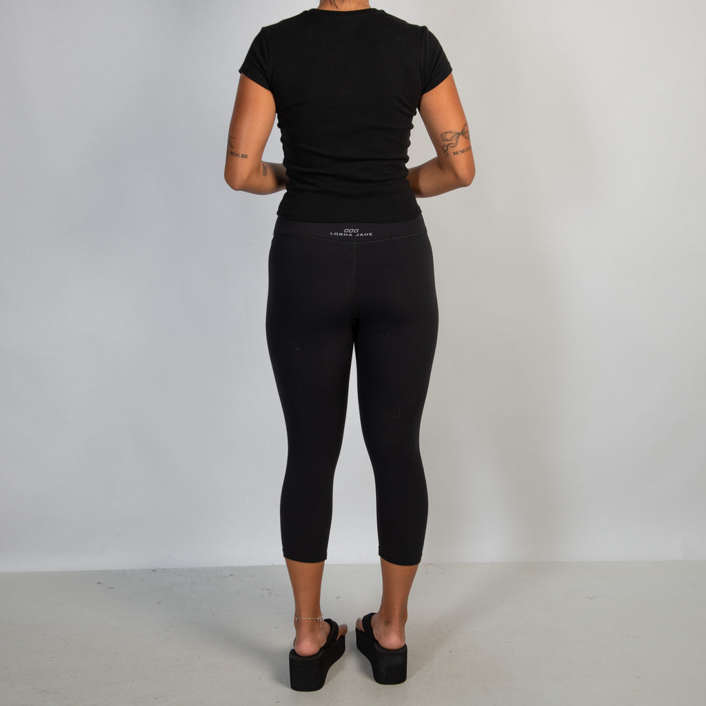 BLACK 7/8 LENGTH TIGHTS