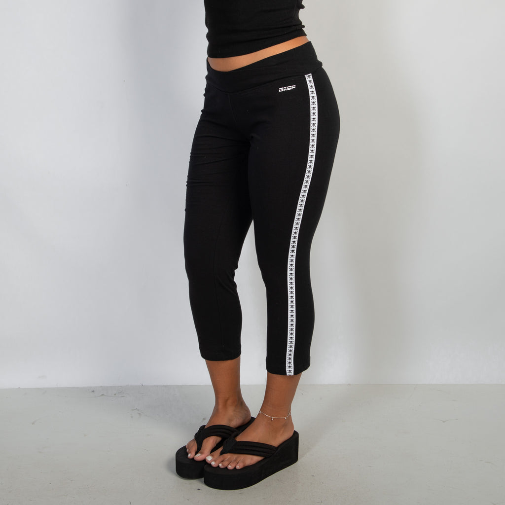 BLACK COTTON CAPRI TIGHTS