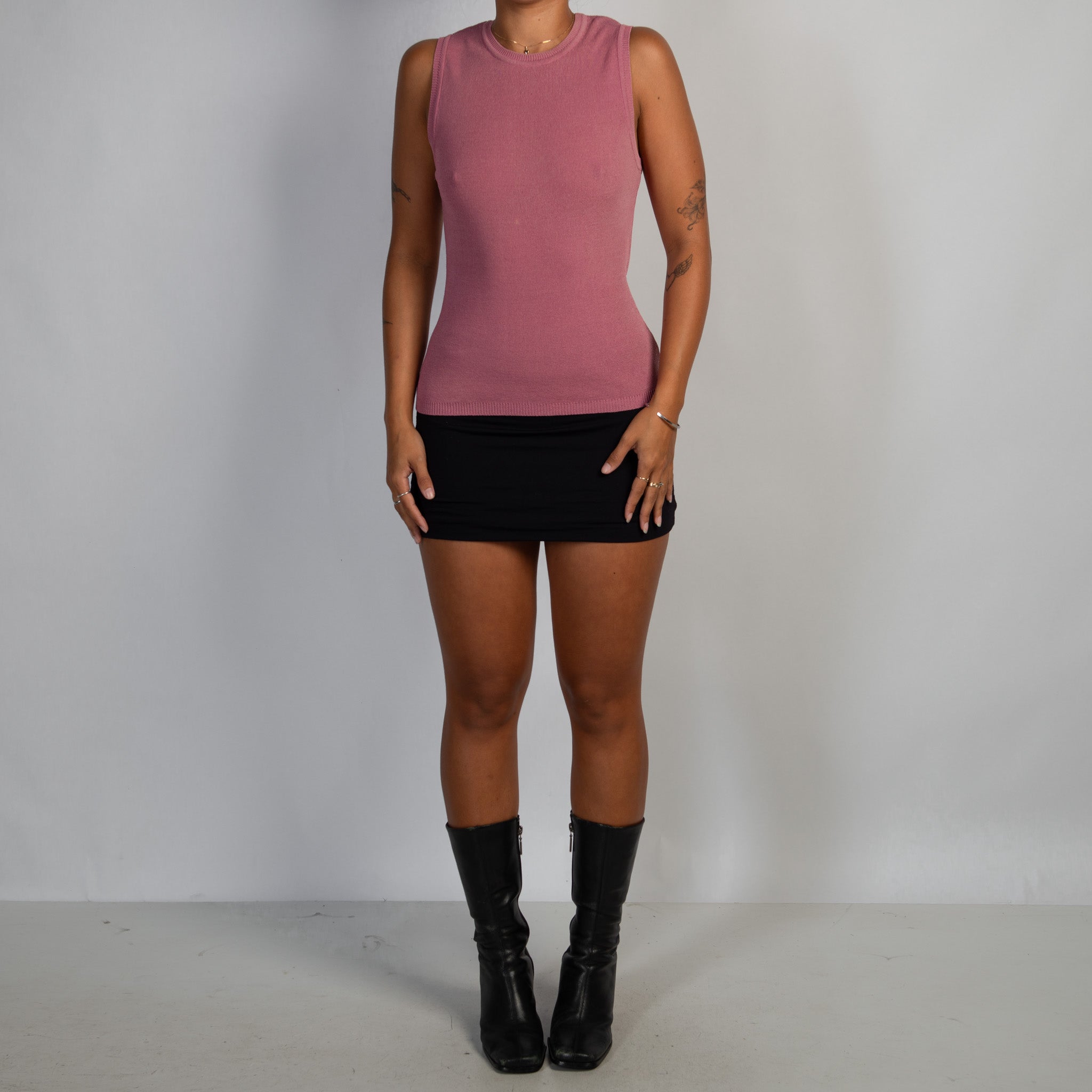 PINK KNIT SLEEVELESS TOP
