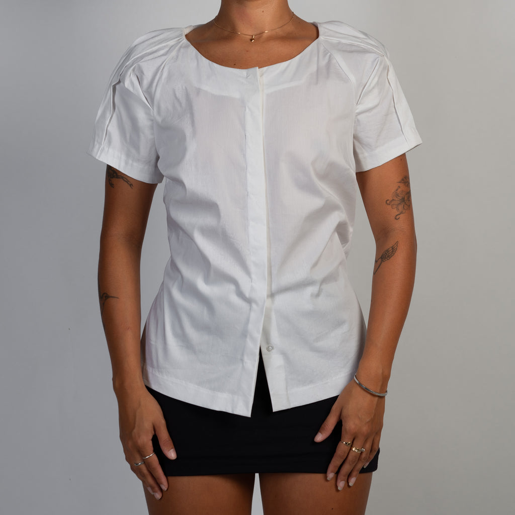 WHITE COLLARLESS BLOUSE