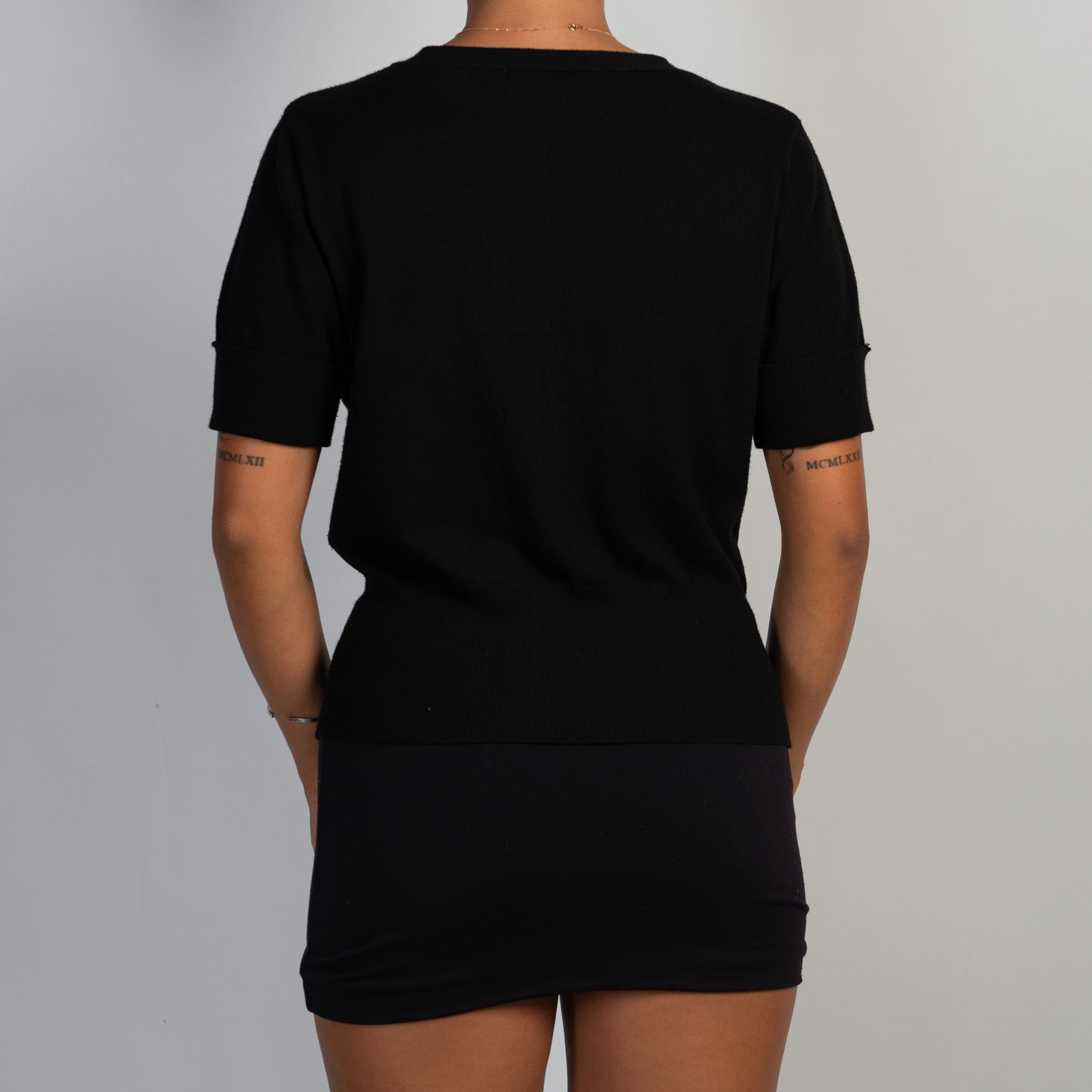BLACK SHORT SLEEVE CARDIGAN