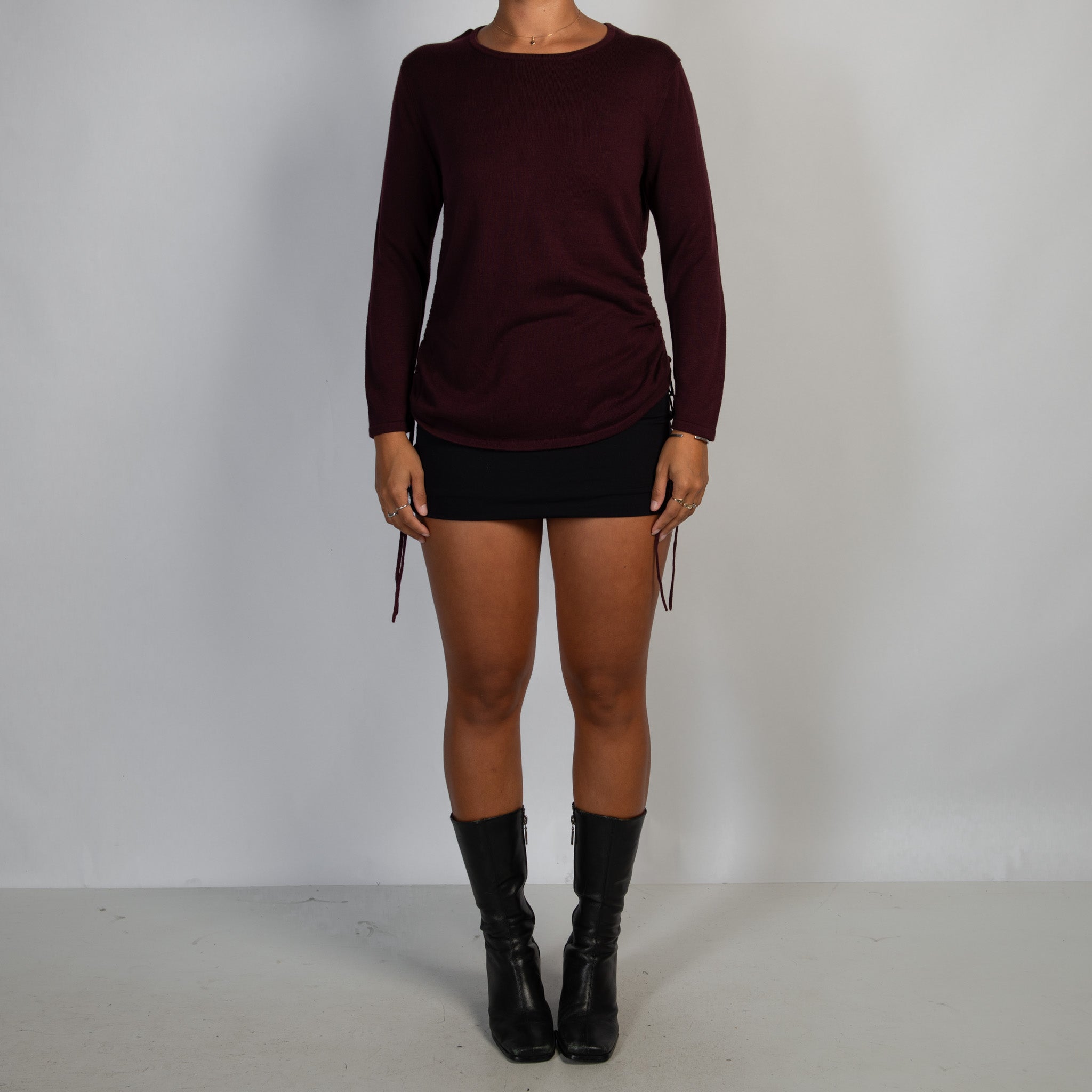 PLUM RUCHED KNIT TOP
