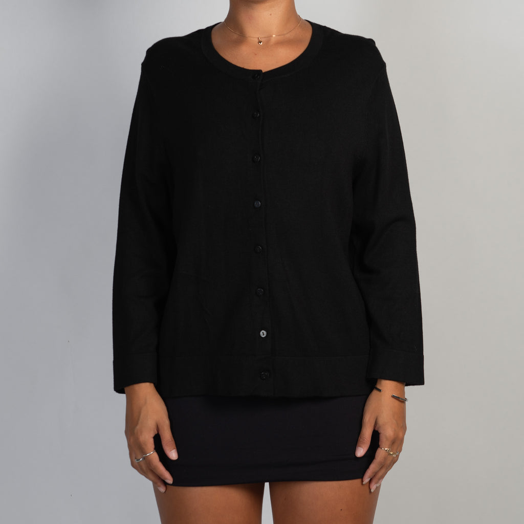 BLACK KNIT CARDIGAN
