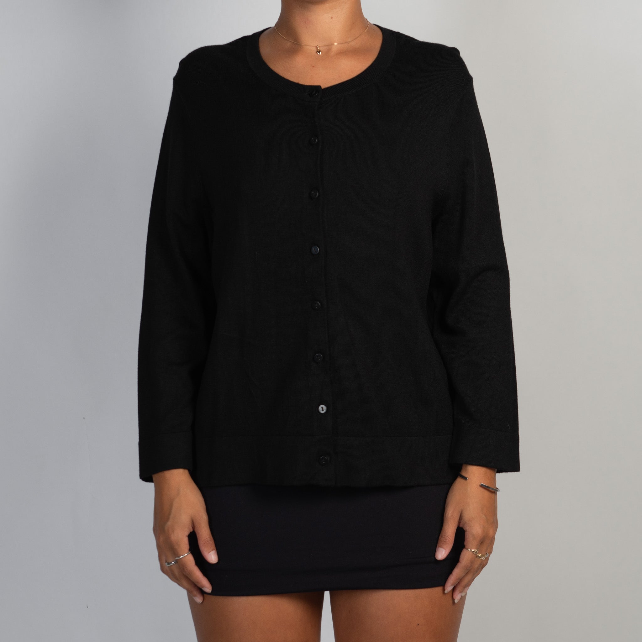 BLACK KNIT CARDIGAN