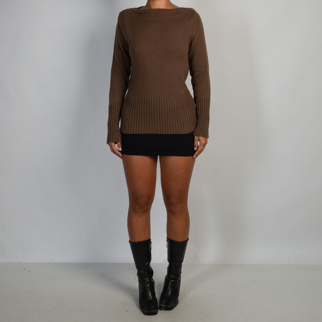 BROWN KNIT SWEATER