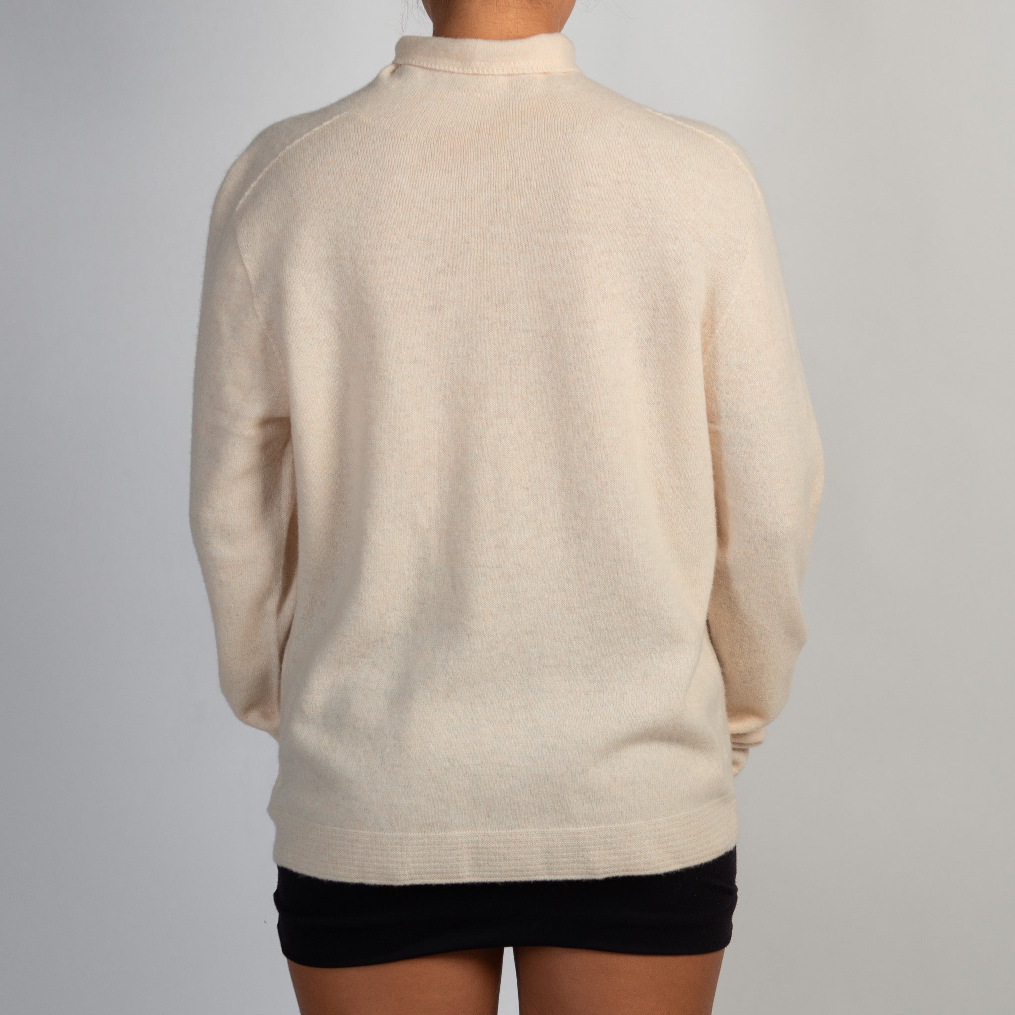 CREAM WOOL SWEATER