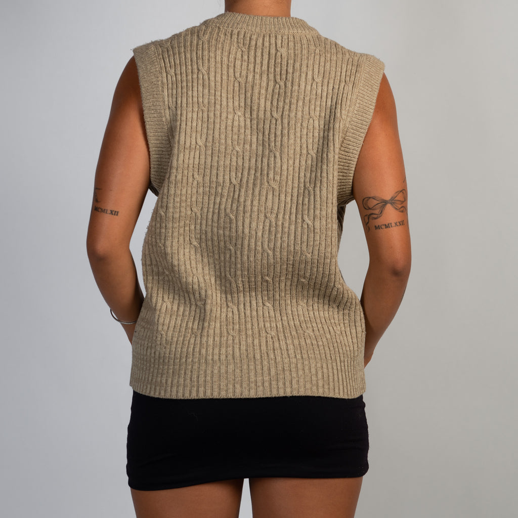 BEIGE KNIT VEST