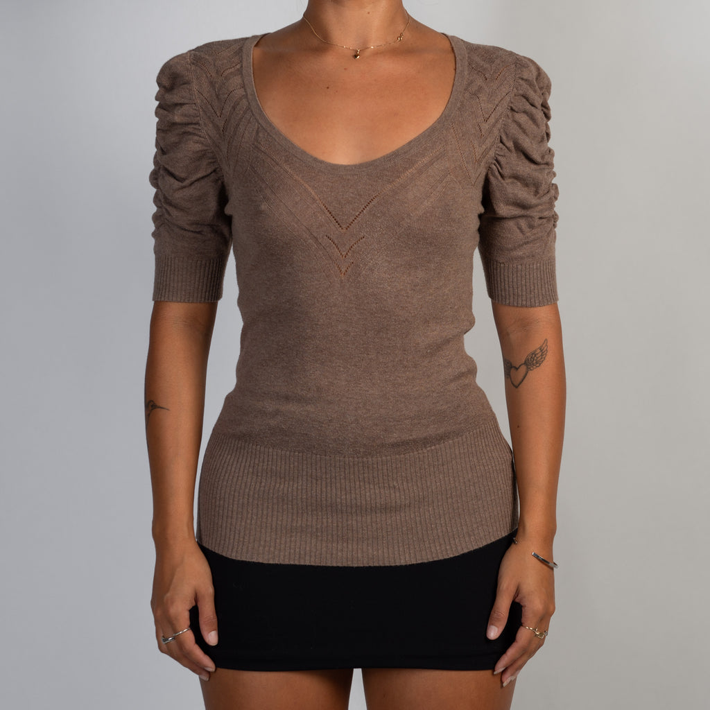 BROWN THIN KNIT TOP