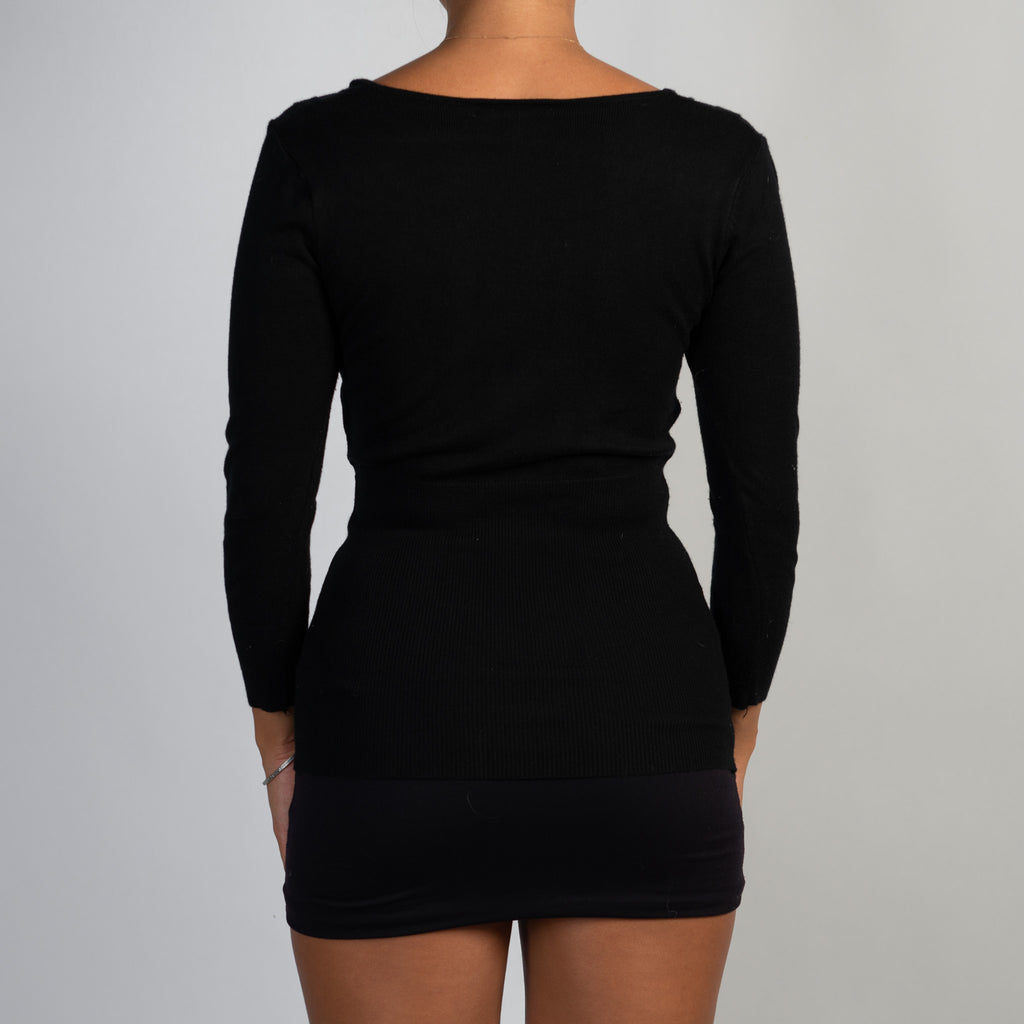 BLACK KNIT LONG SLEEVE TOP