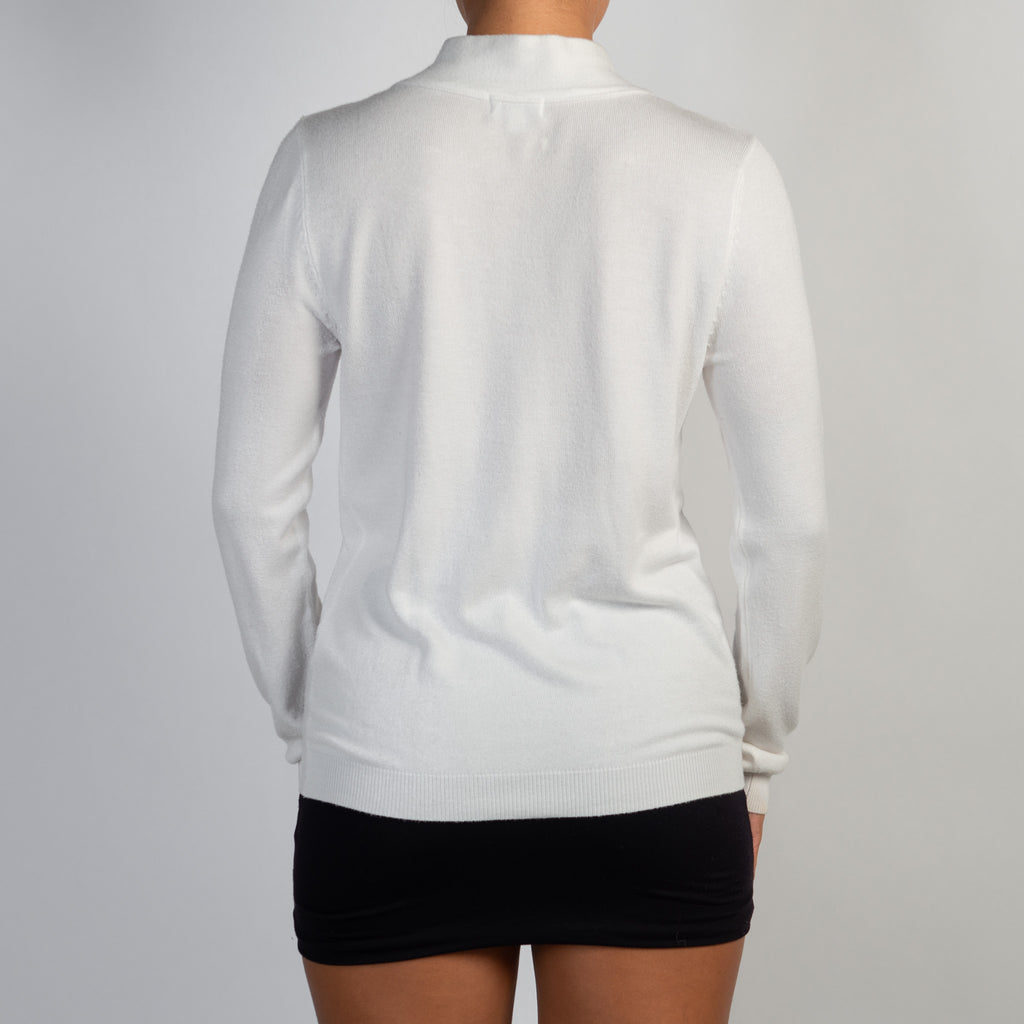 WHITE KNIT V NECK TOP