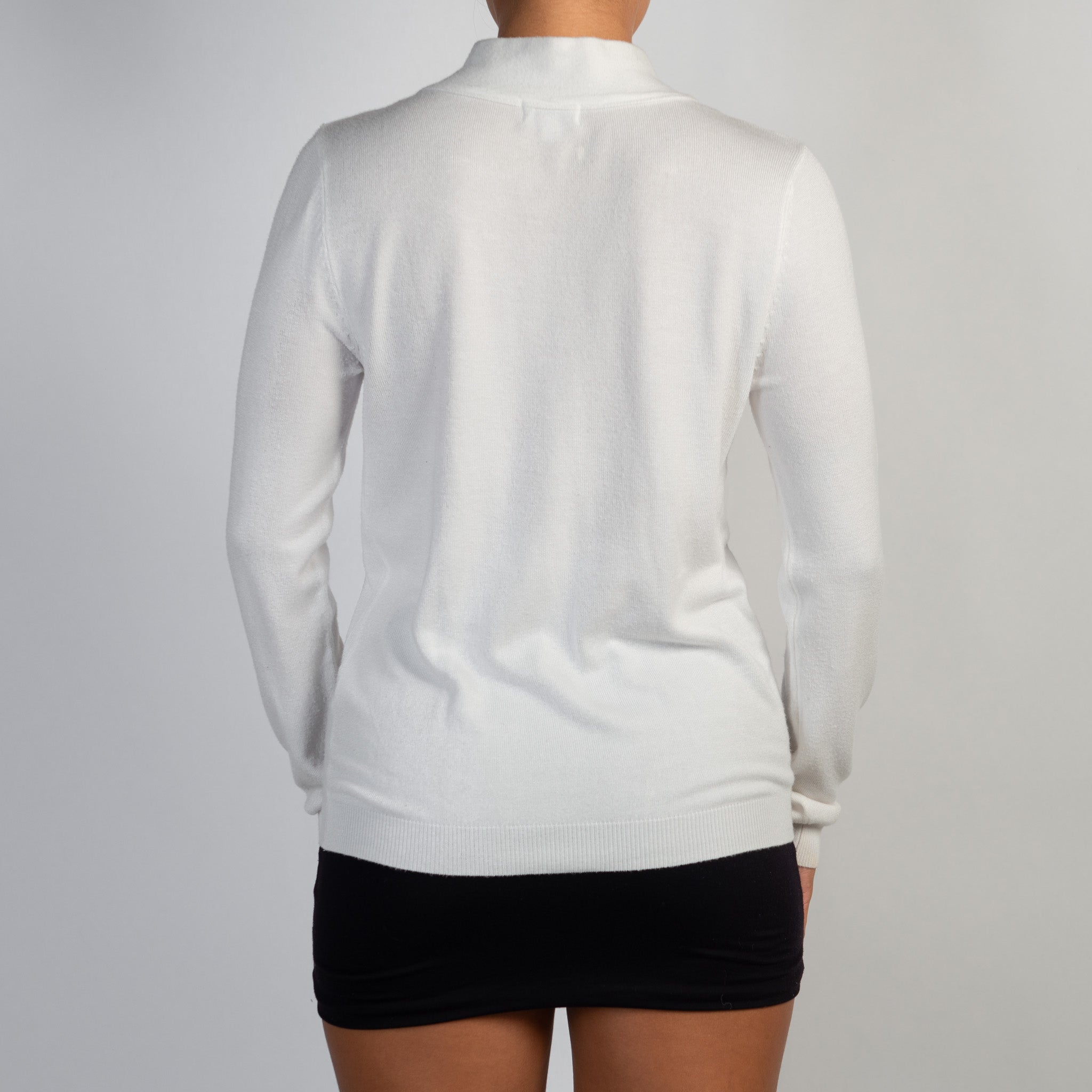 WHITE KNIT V NECK TOP