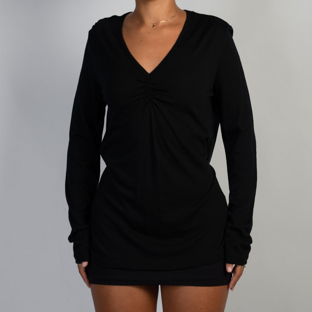 BLACK WOOL LONG SLEEVE TOP