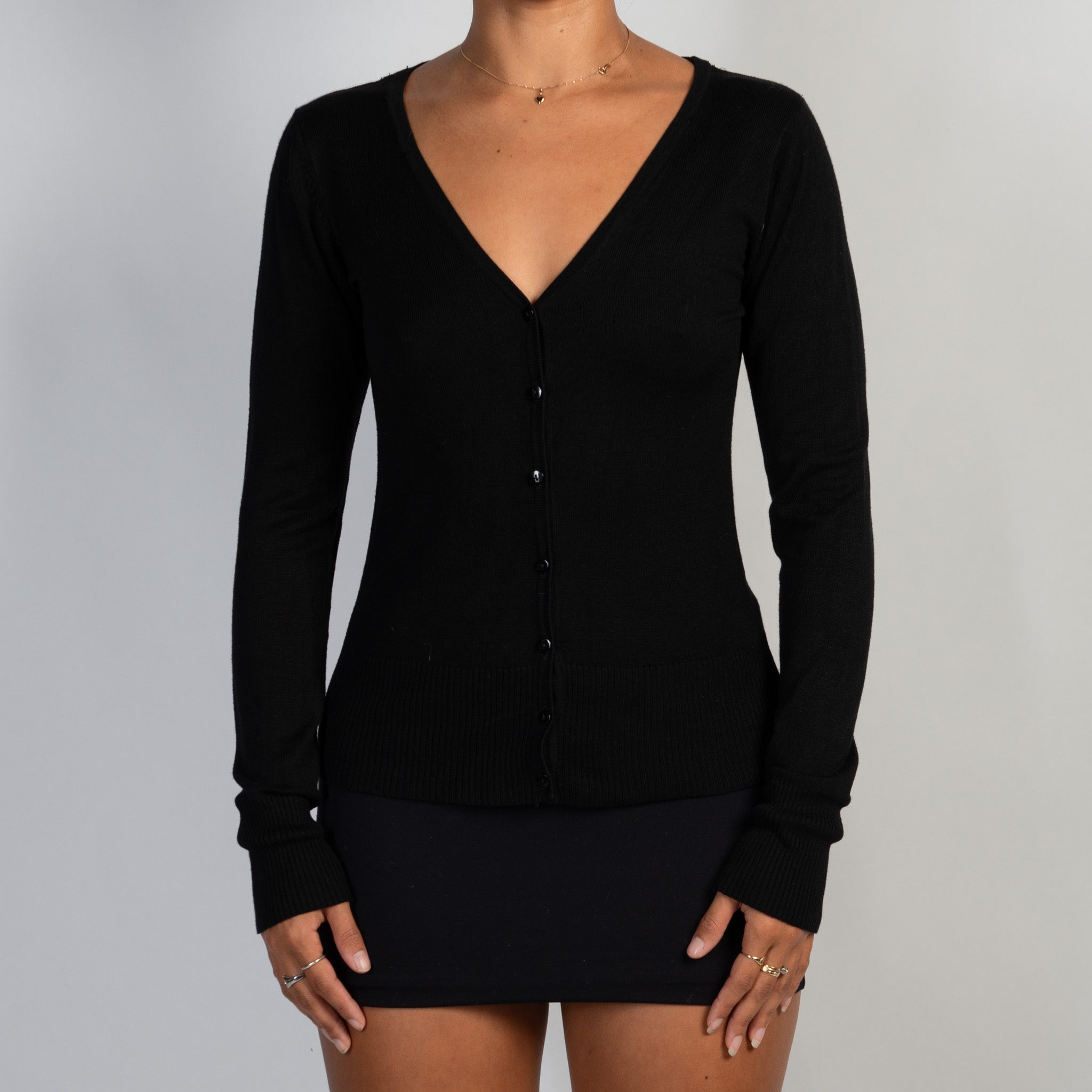 CLASSIC BLACK CARDIGAN