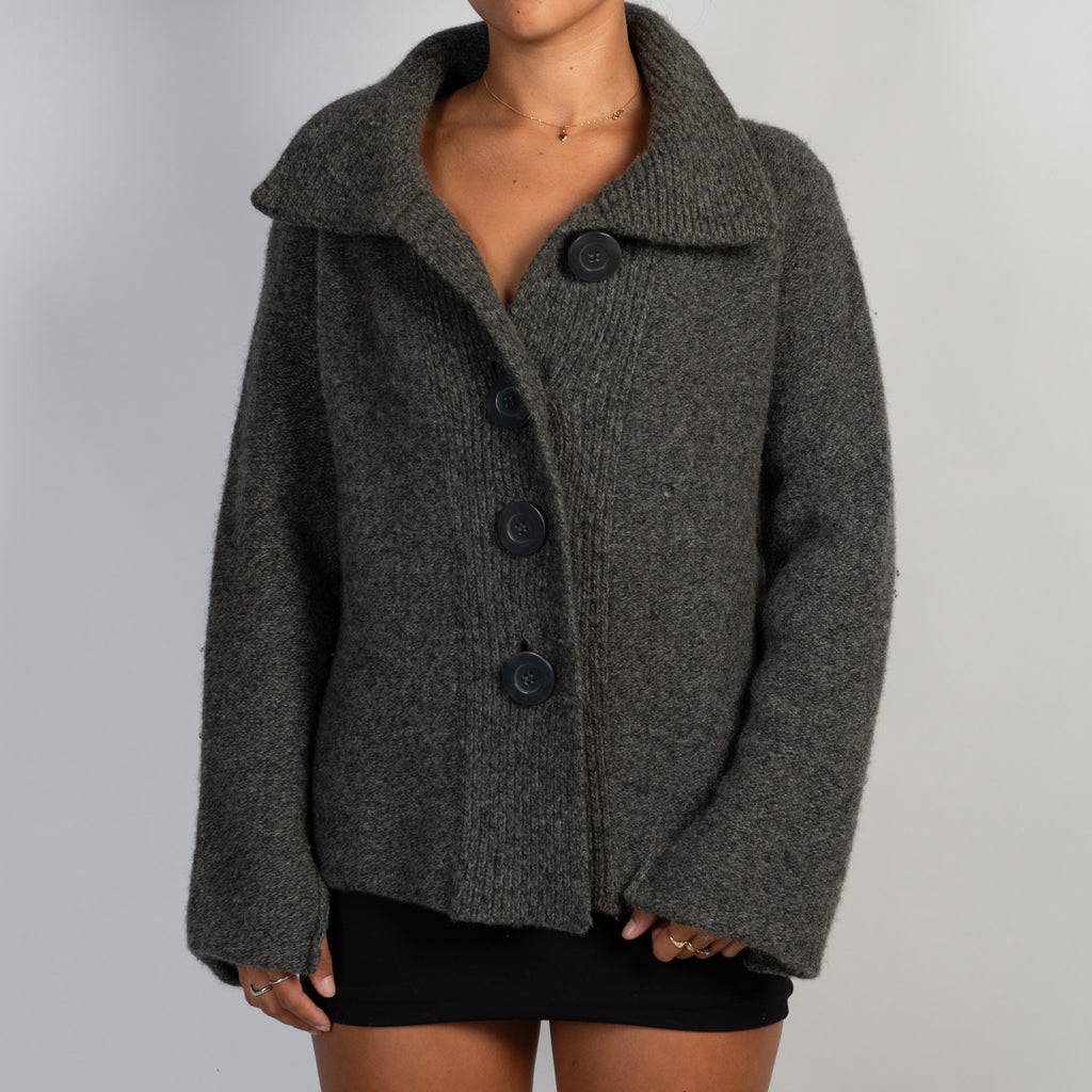 GREY CHUNKY WOOL CARDIGAN