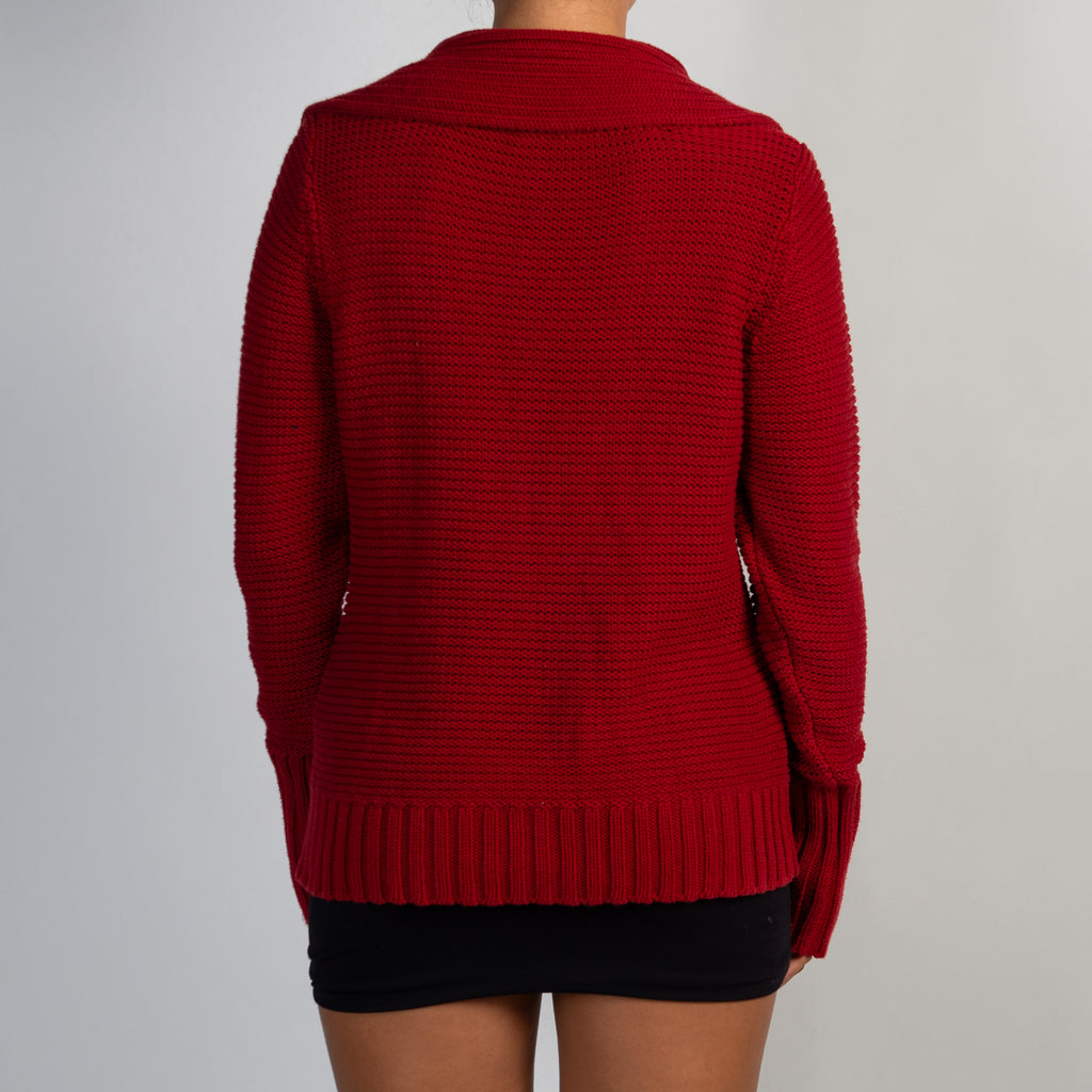 DEEP RED KNIT SWEATER