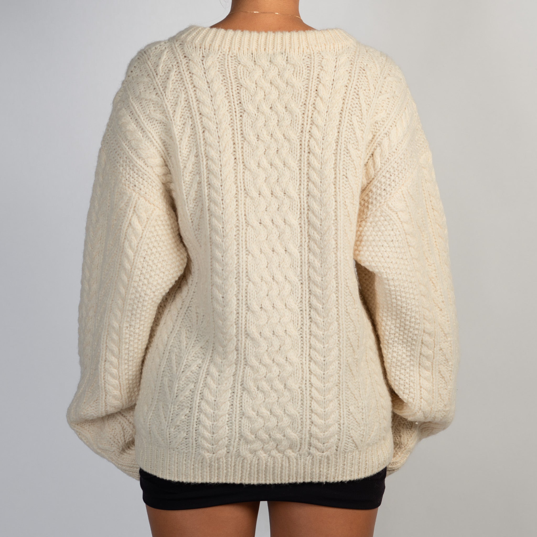 CABLE KNIT WOOL SWEATER
