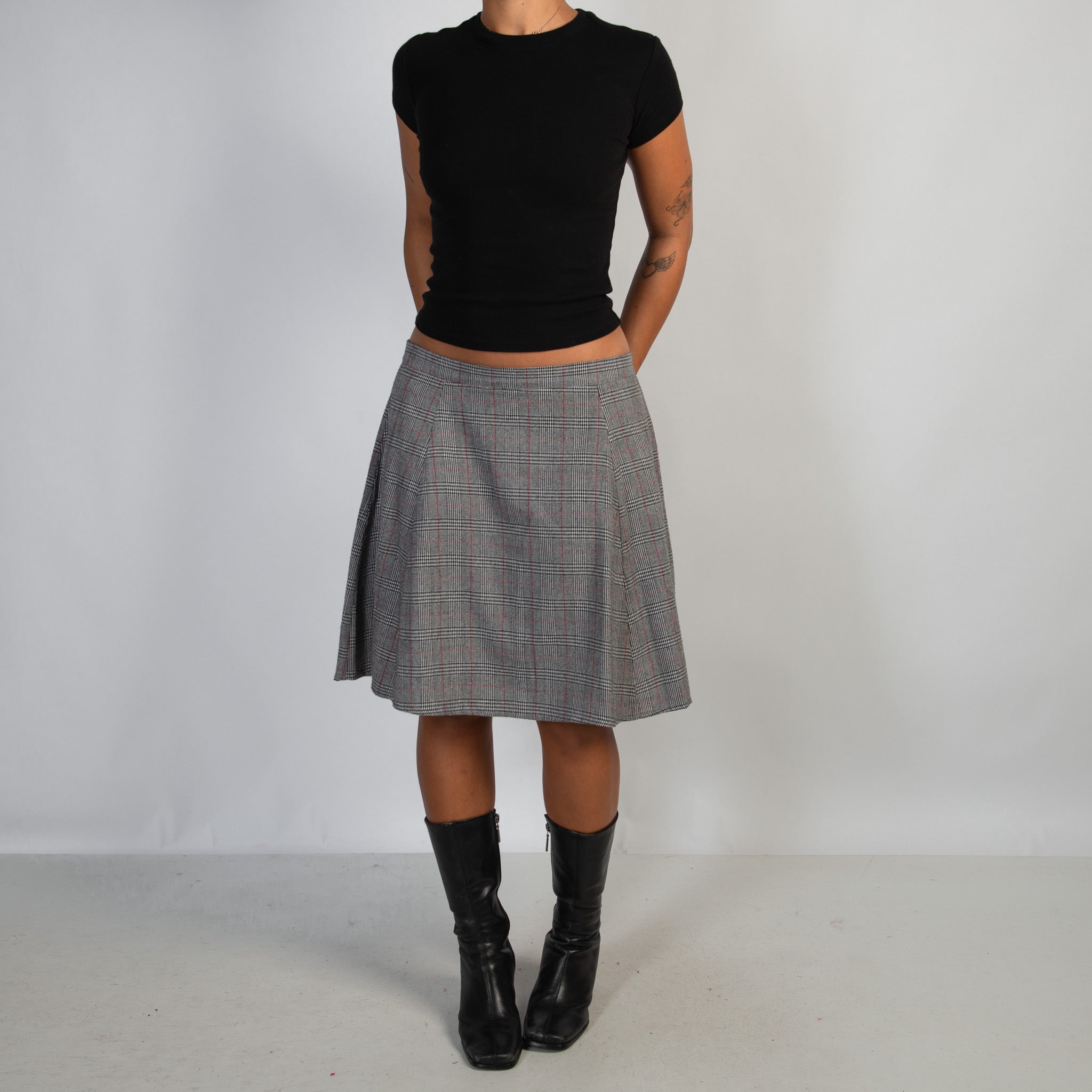 GREY PLAID SKIRT