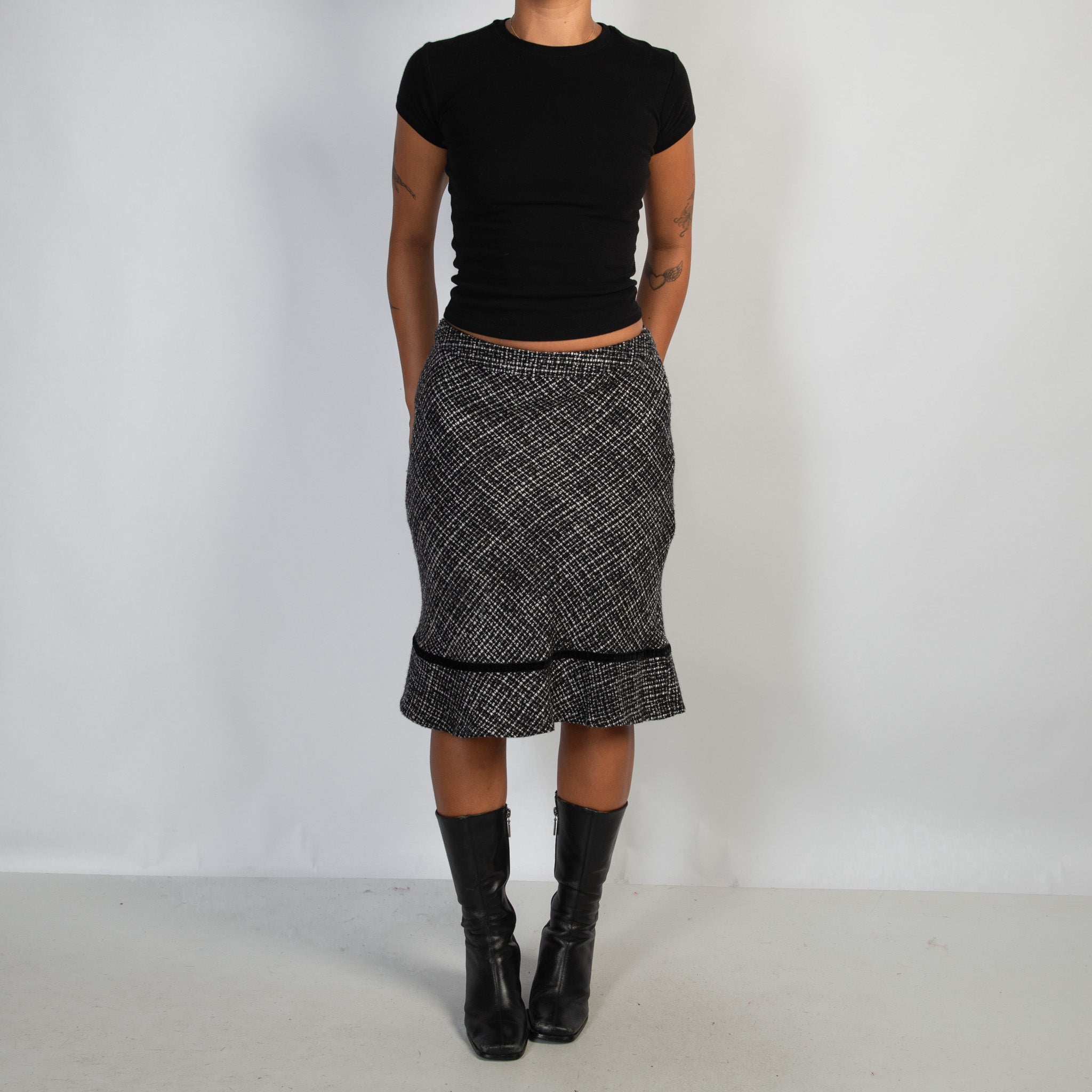 B&W TWEED MIDI SKIRT