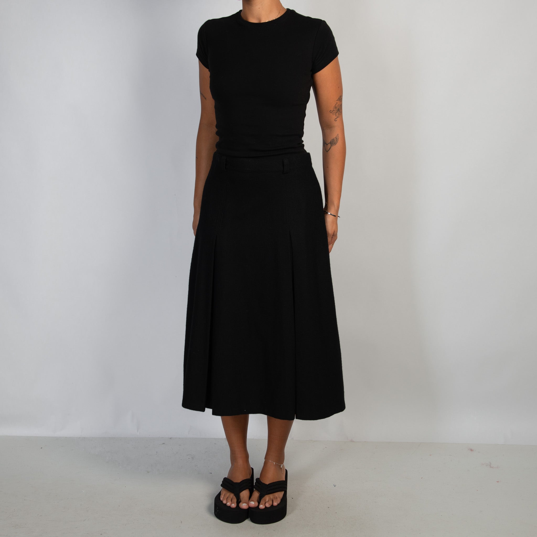 BLACK WOOL MIDI SKIRT