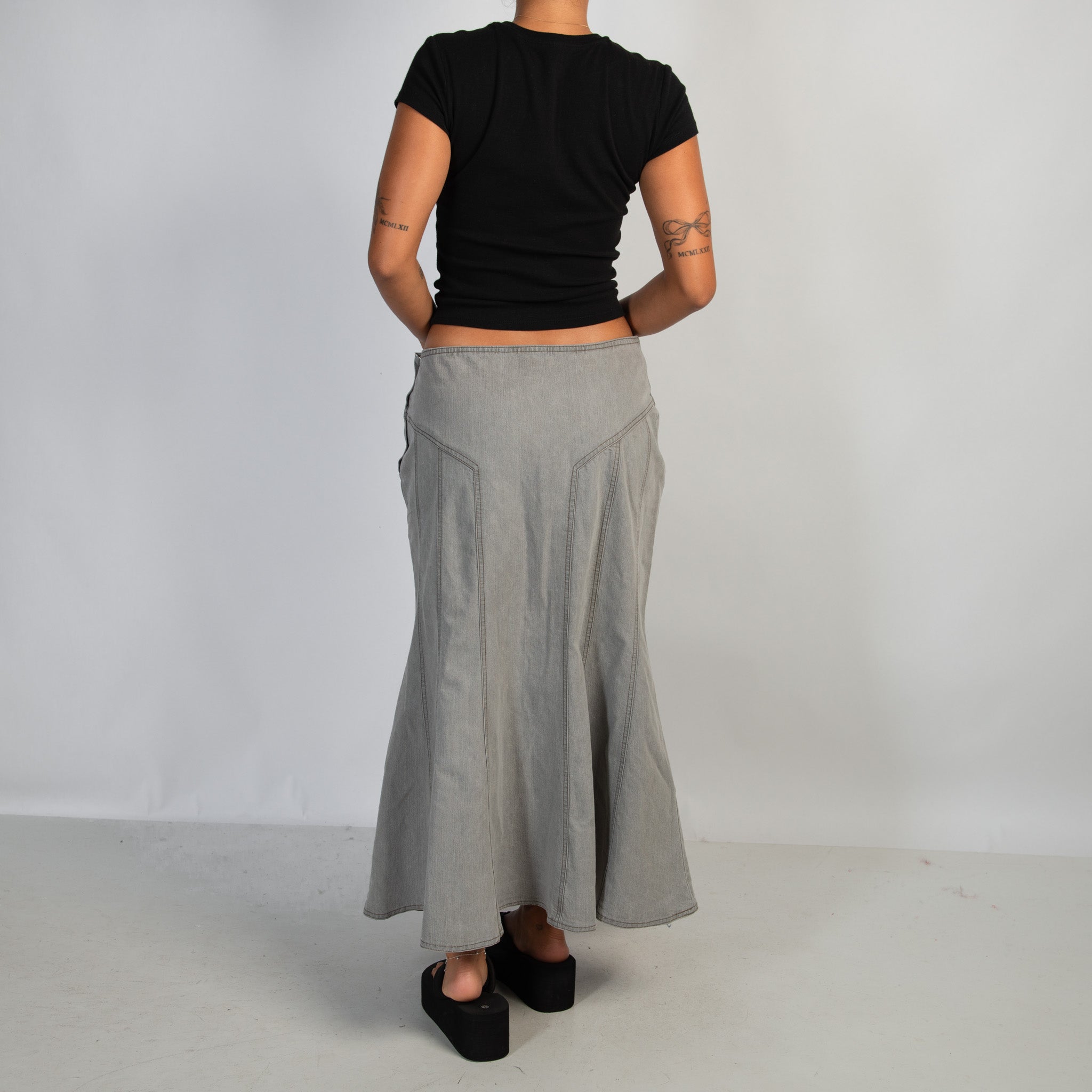 GREY DENIM LONGLINE SKIRT