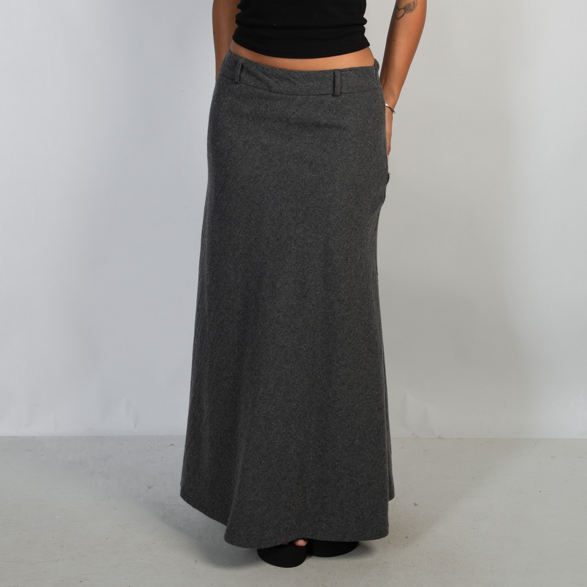 GREY WOOL LONGLINE SKIRT