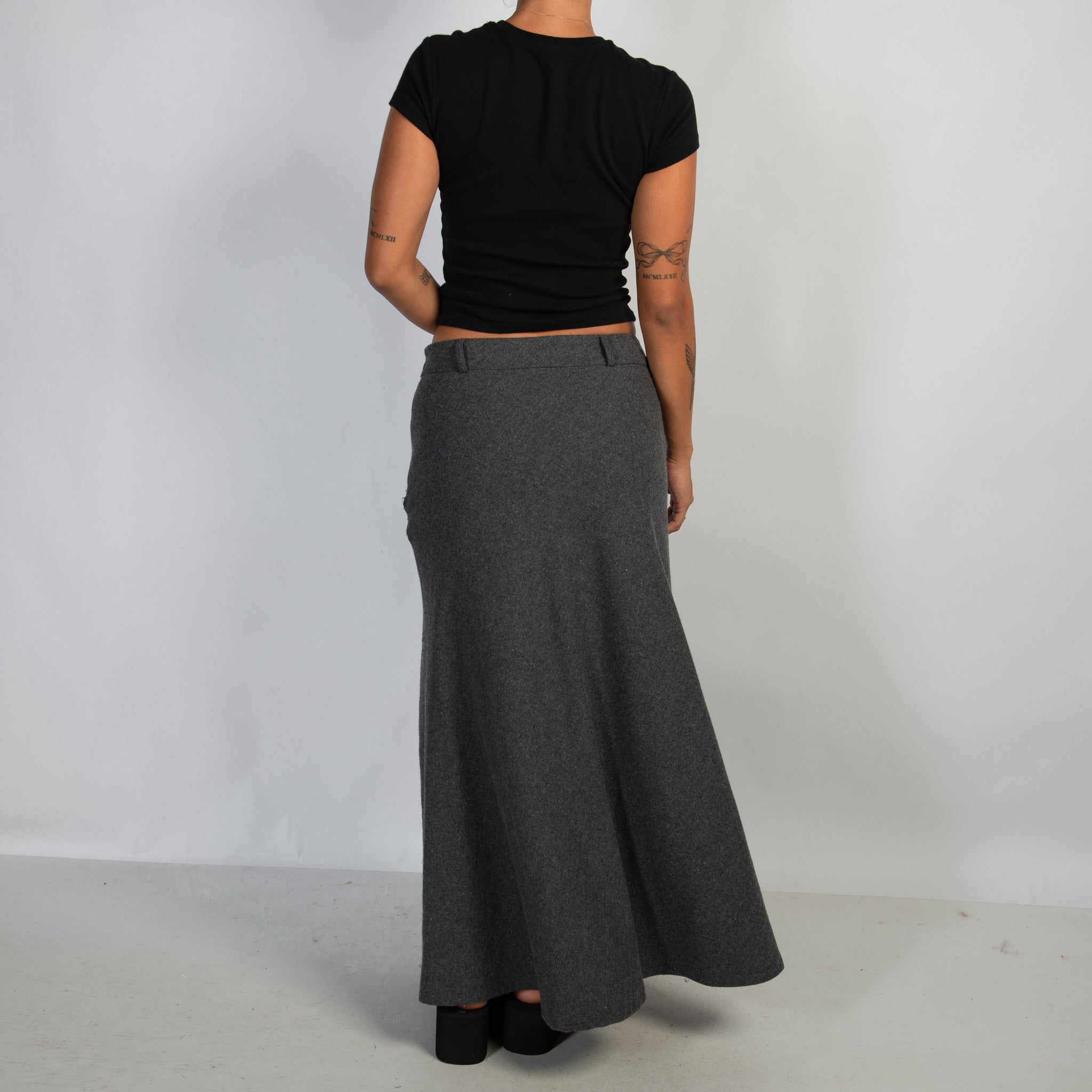 GREY WOOL LONGLINE SKIRT