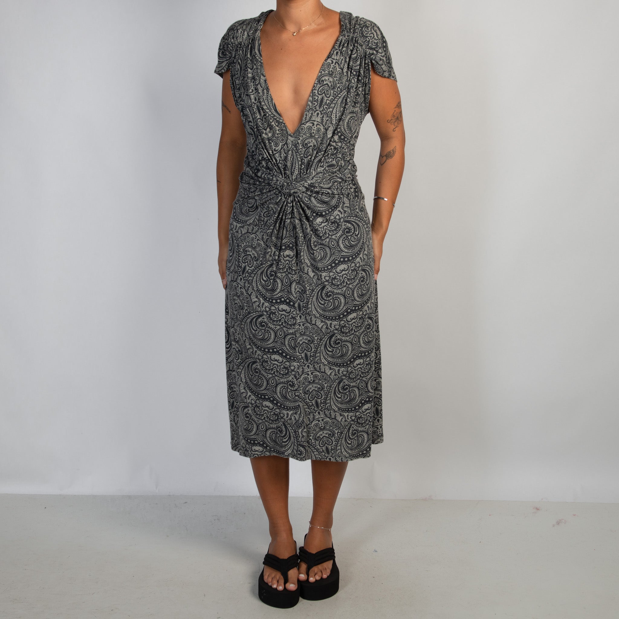 GREY PATTERN MIDI DRESS