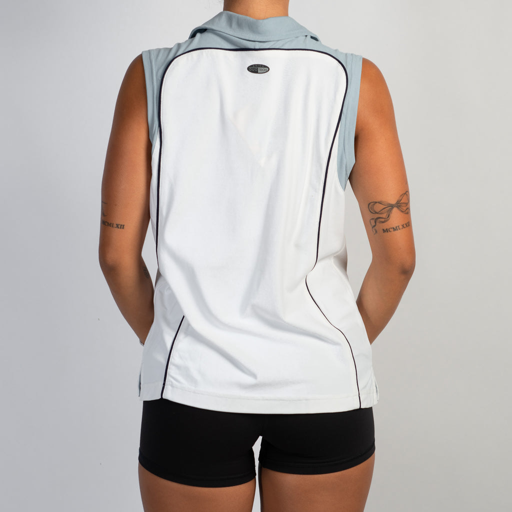 SLEEVELESS POLO SHIRT