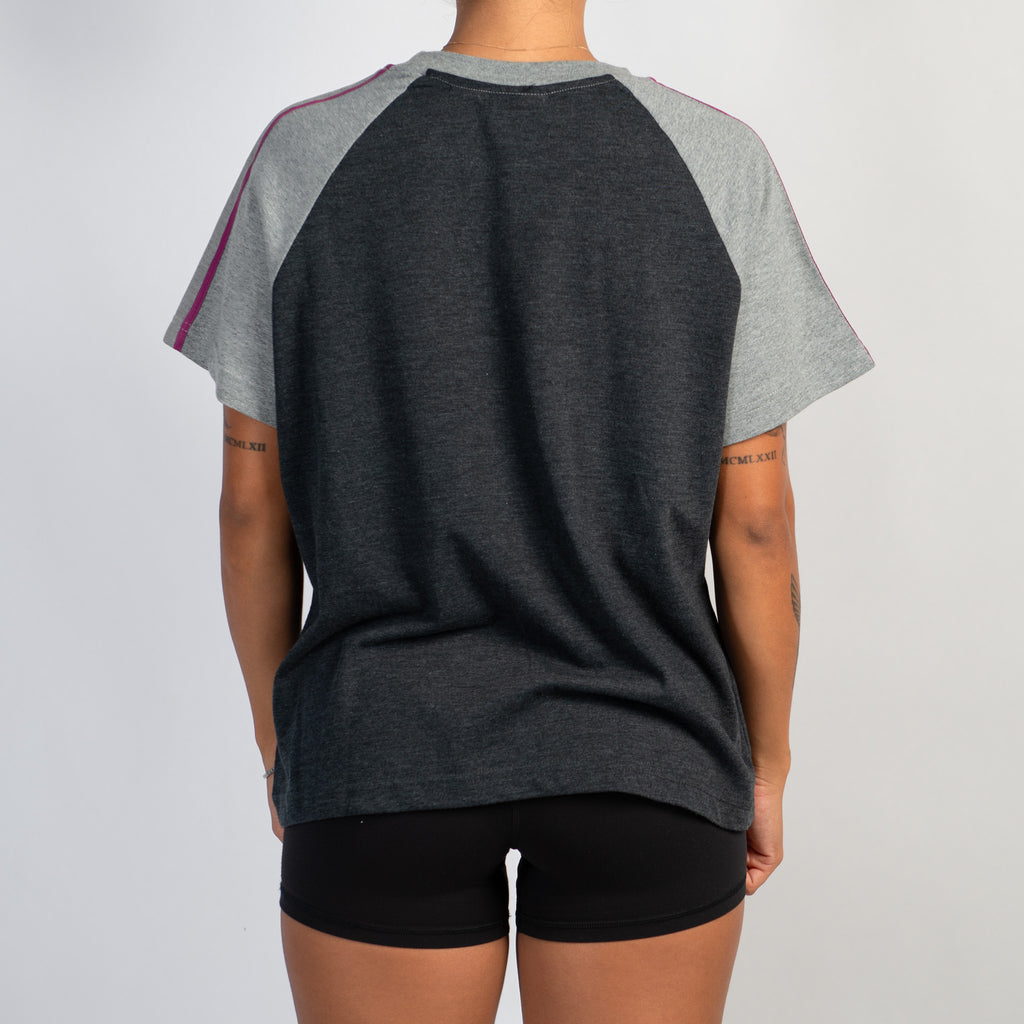 GREY RAGLAN TEE