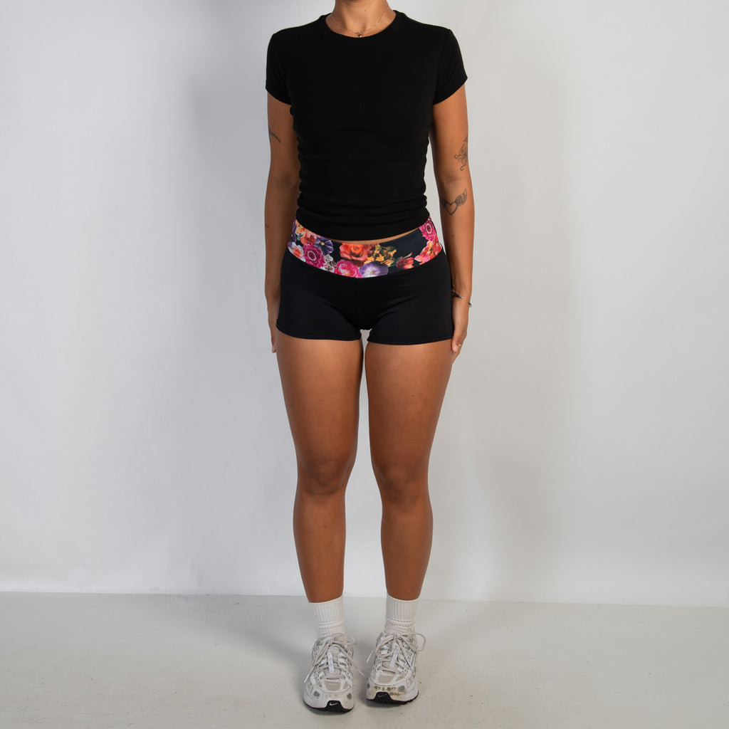 FLORAL WAIST MINI SHORTS