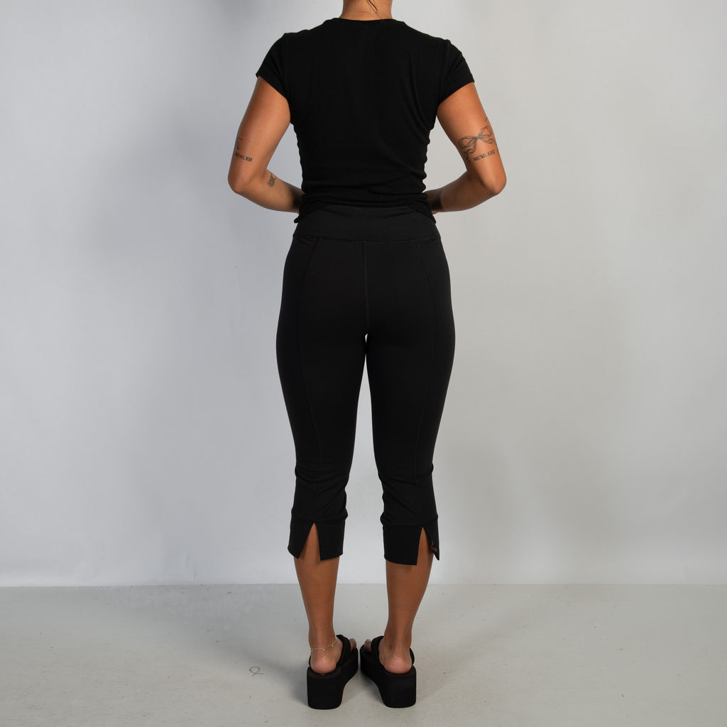 BLACK CROP TIGHTS