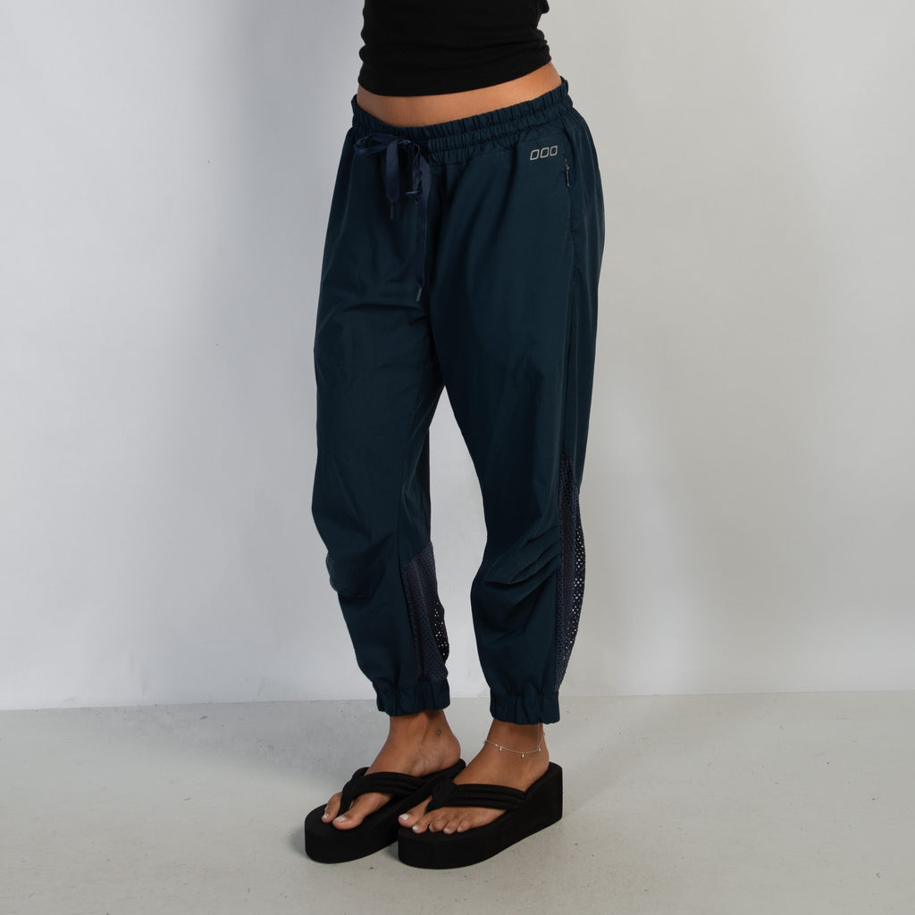 NAVY DRAWSTRING PANTS