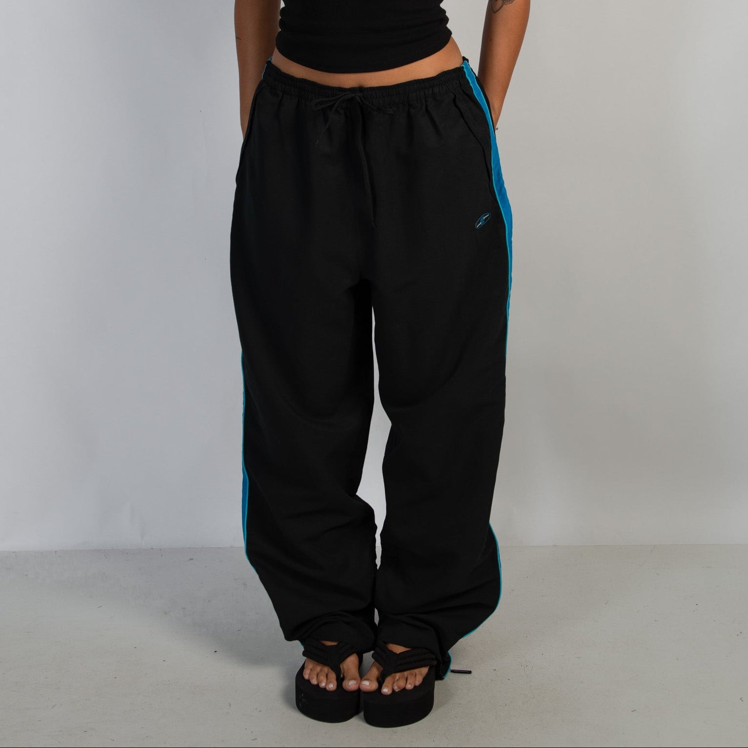 BLACK TRACKSUIT PANTS