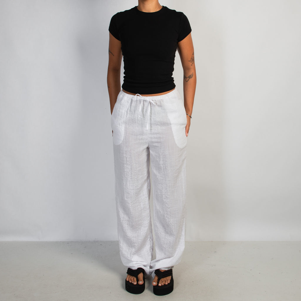 WHITE RELAXED PANTS