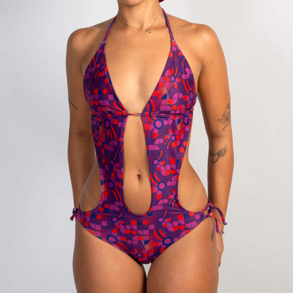 PATTERN CUT OUT SWIMSUIT