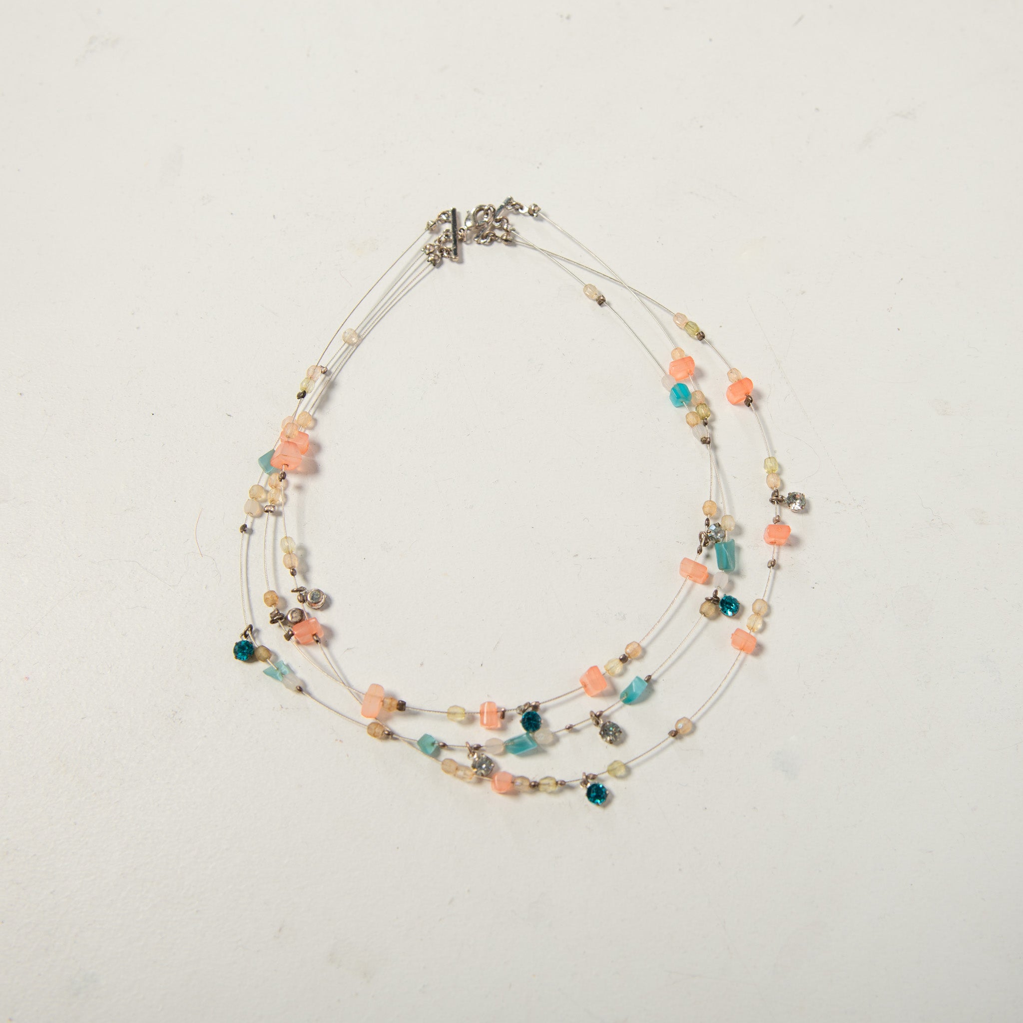 BEADED LAYER NECKLACE