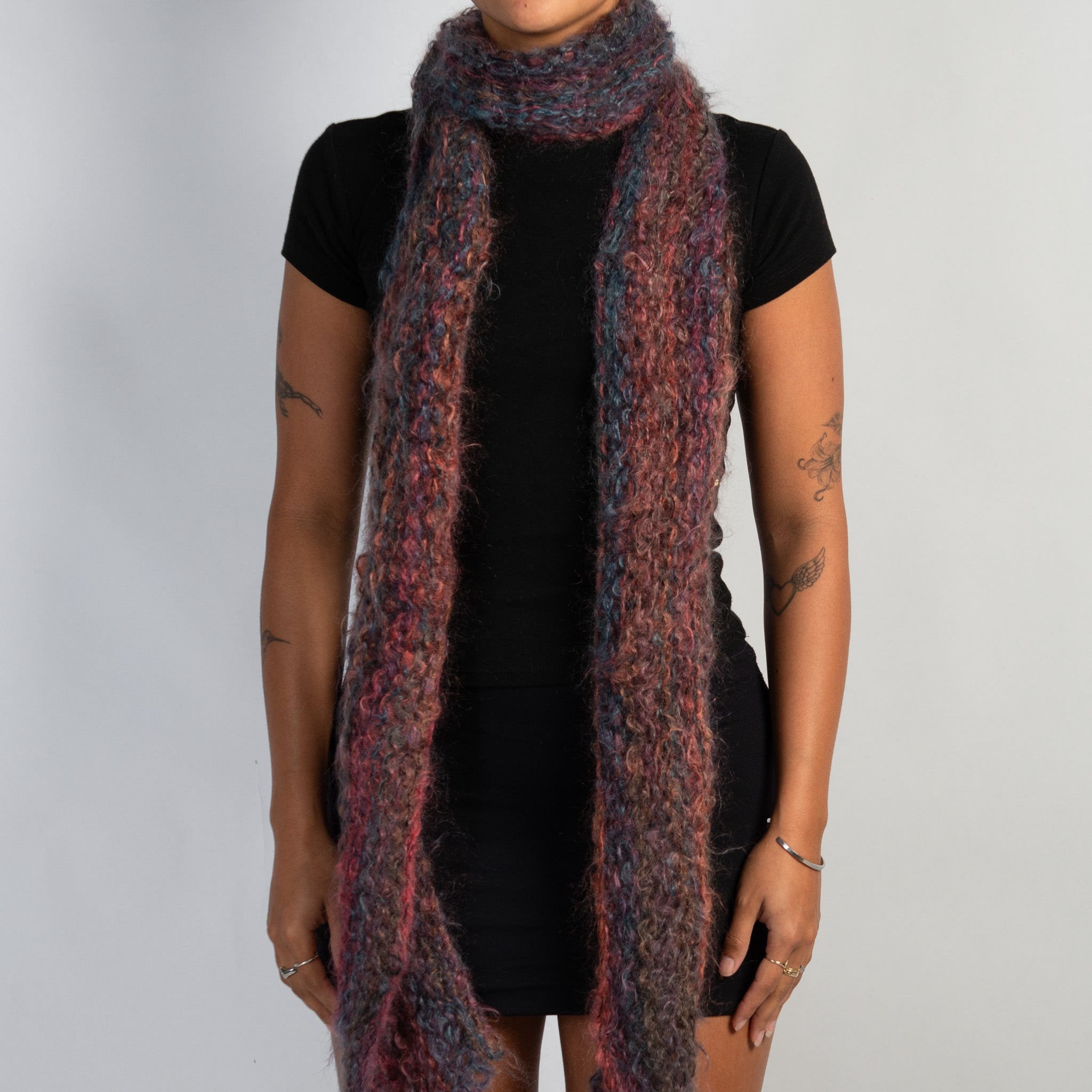 LOOSE KNIT SCARF