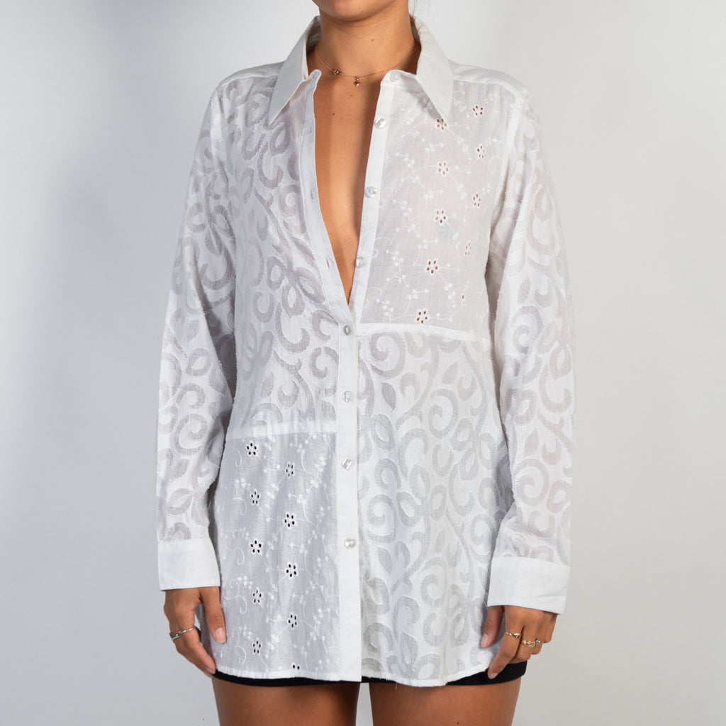 WHITE BRODERIE BLOUSE
